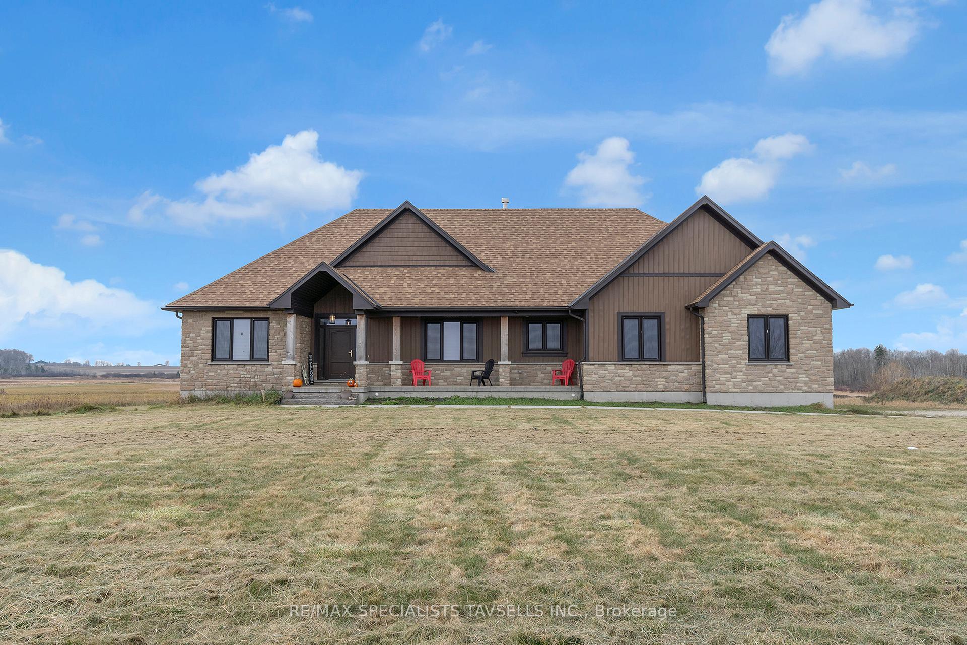 Front of 374170 6th Line S