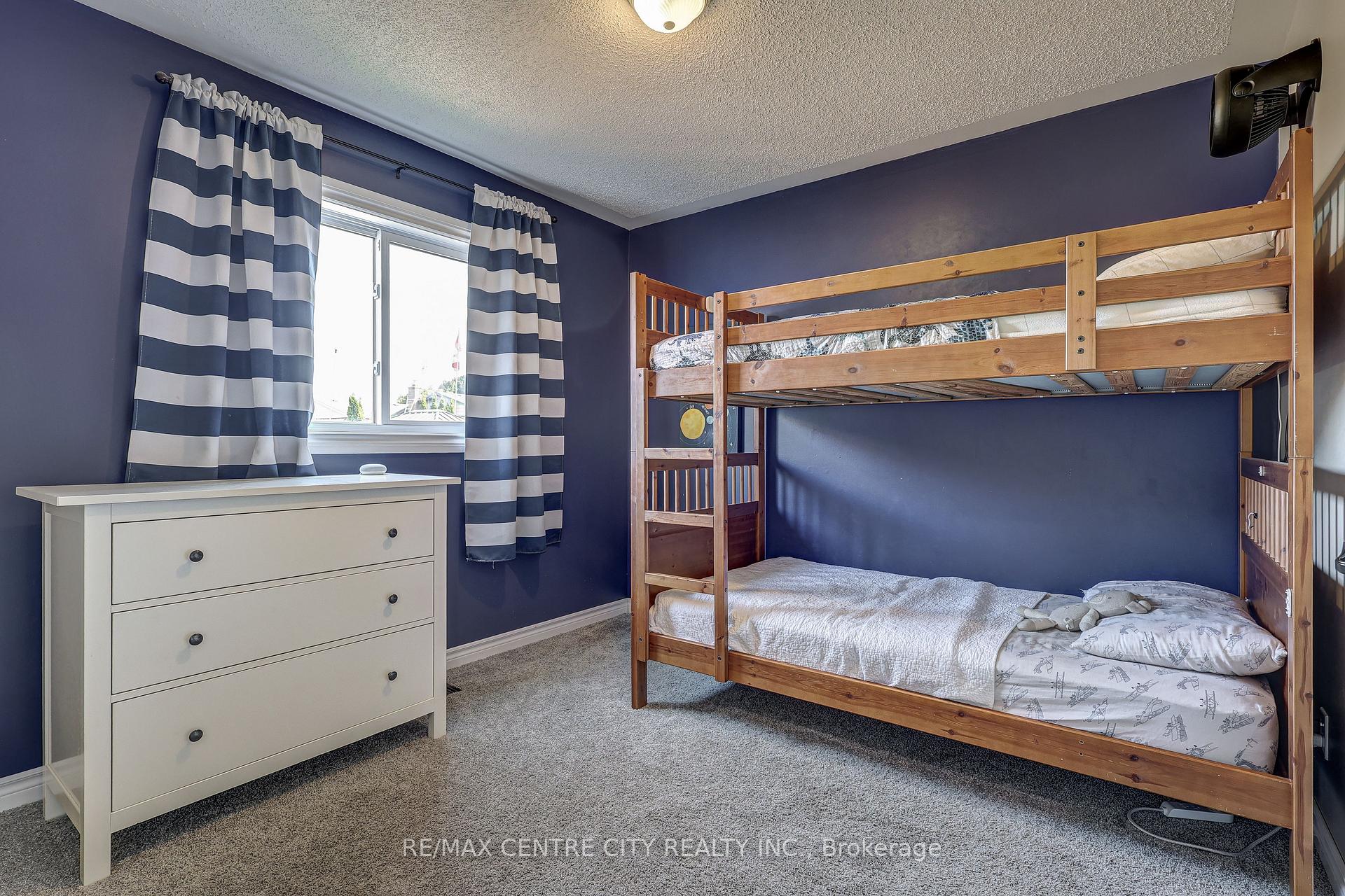 Photo 15 of 25 Hawthorne Crescent, Aylmer — HOMEH