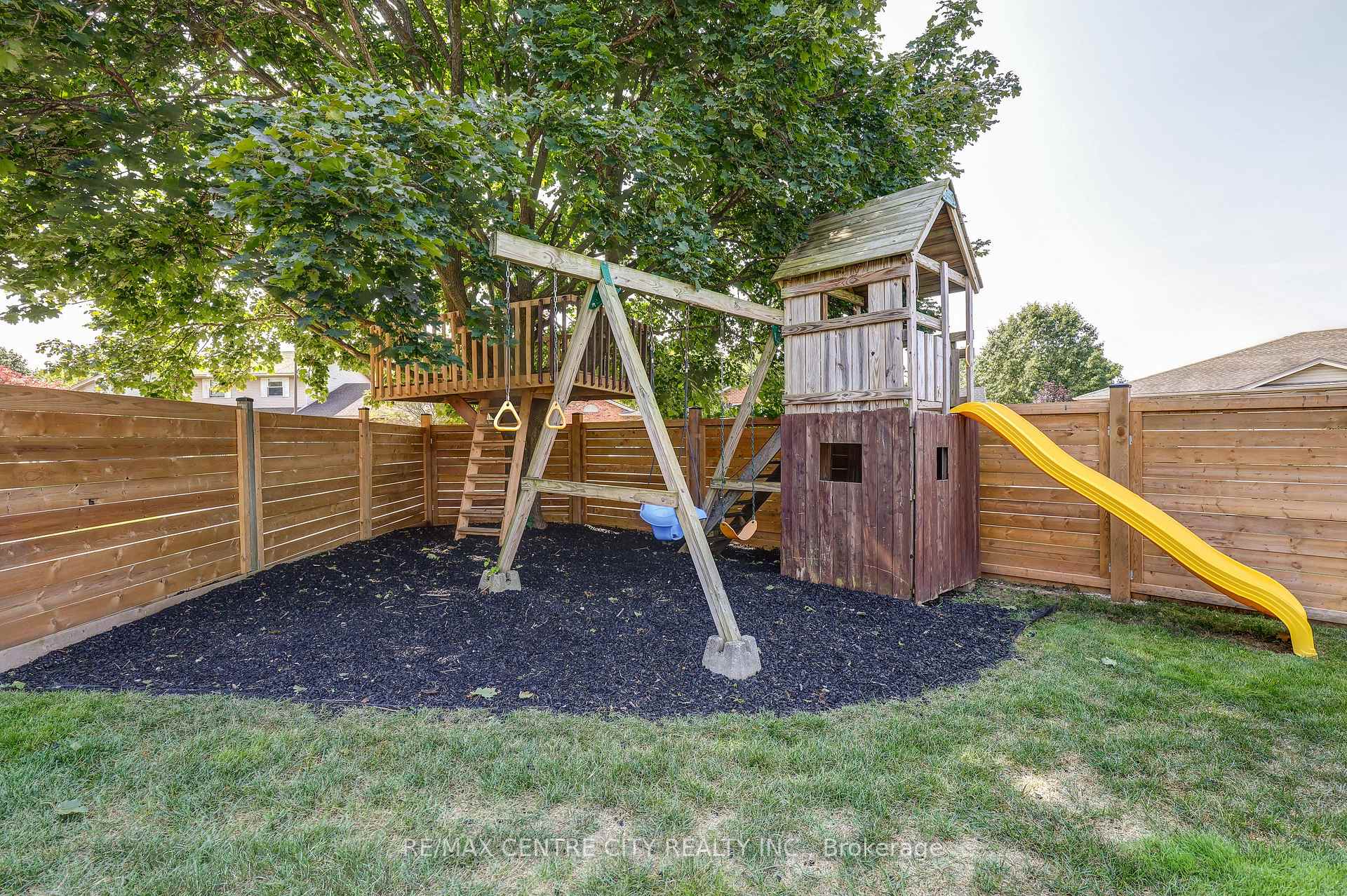 Photo 34 of 25 Hawthorne Crescent, Aylmer — HOMEH