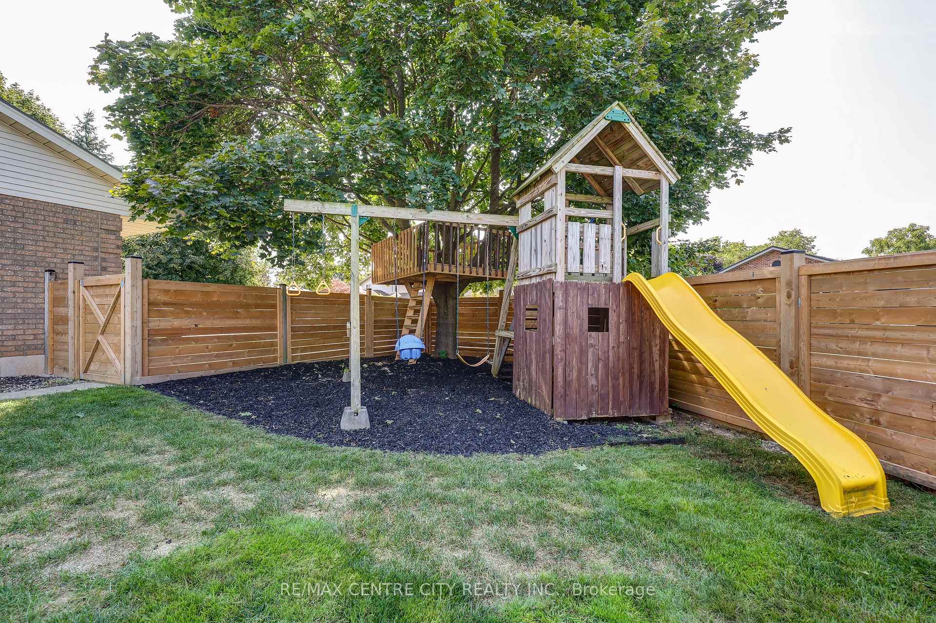 Photo 38 of 25 Hawthorne Crescent, Aylmer — HOMEH