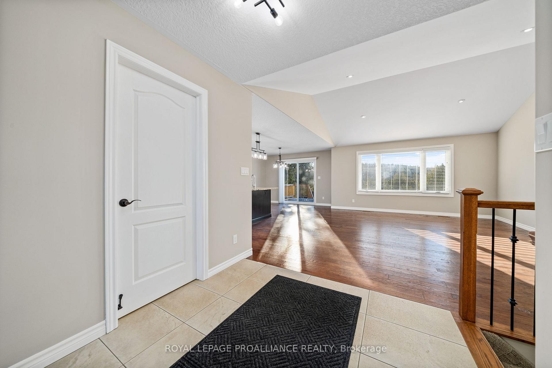 Photo 8 of 1300 Shannon Road, Tyendinaga, Tyendinaga Township — HOMEH
