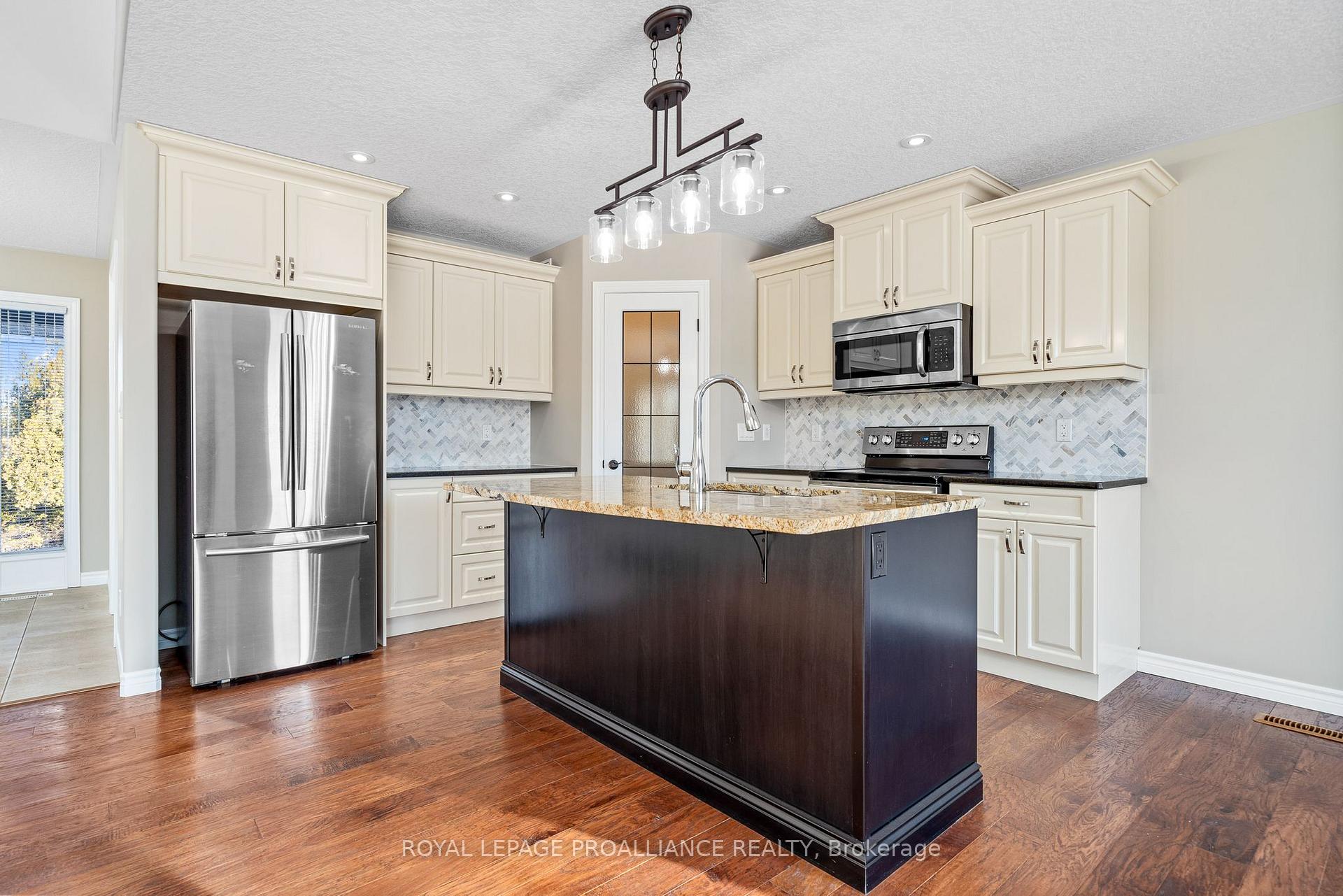 Photo 12 of 1300 Shannon Road, Tyendinaga, Tyendinaga Township — HOMEH