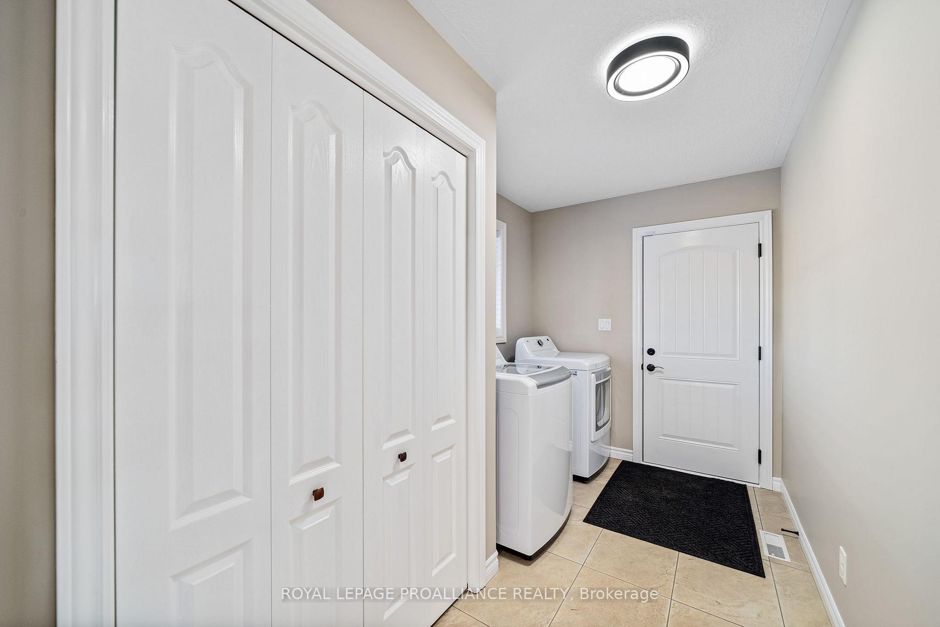 Photo 26 of 1300 Shannon Road, Tyendinaga, Tyendinaga Township — HOMEH