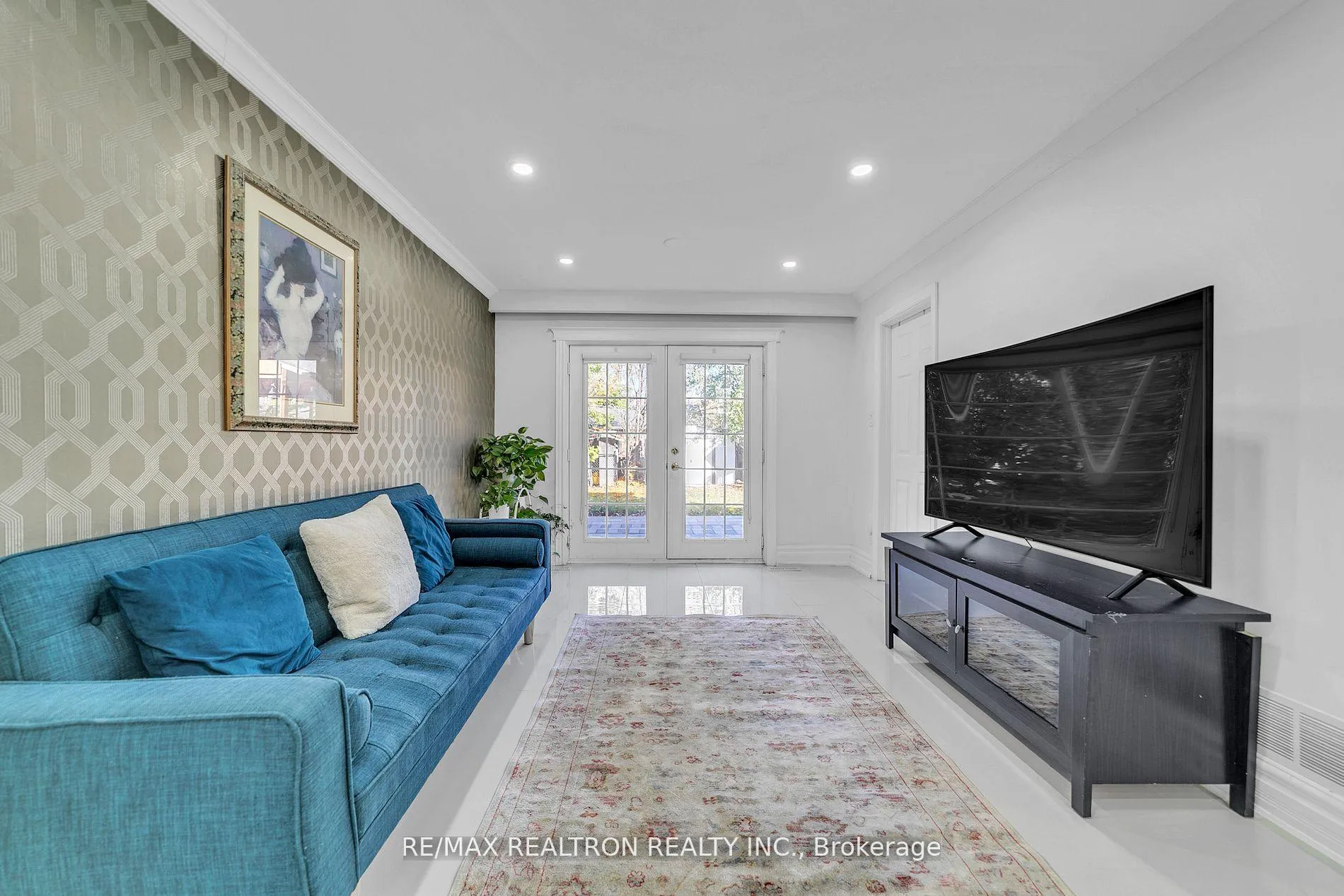 Photo 14 of 4 Boulding Drive, Aurora, Aurora Heights — HOMEH