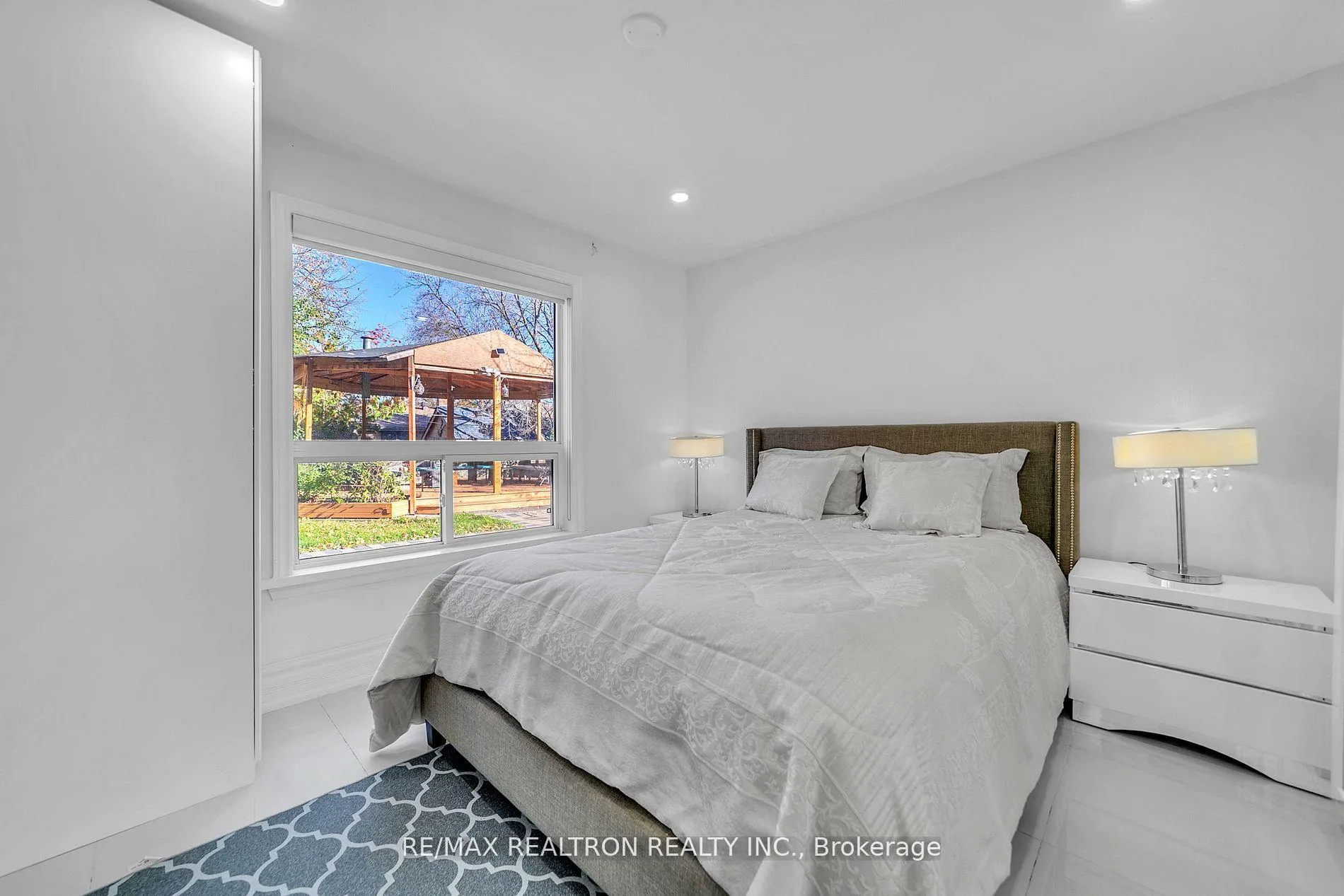 Photo 16 of 4 Boulding Drive, Aurora, Aurora Heights — HOMEH