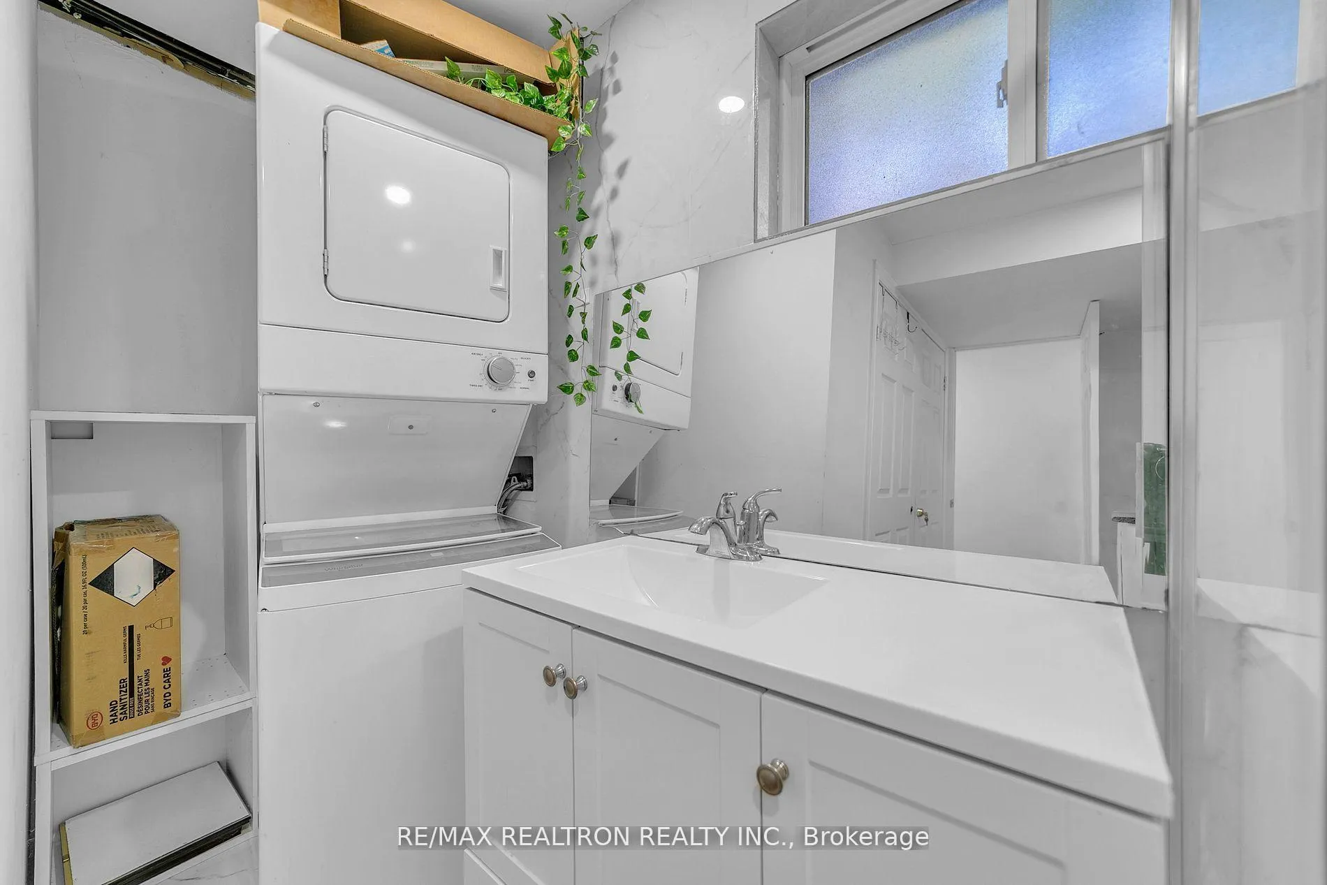 Photo 25 of 4 Boulding Drive, Aurora, Aurora Heights — HOMEH