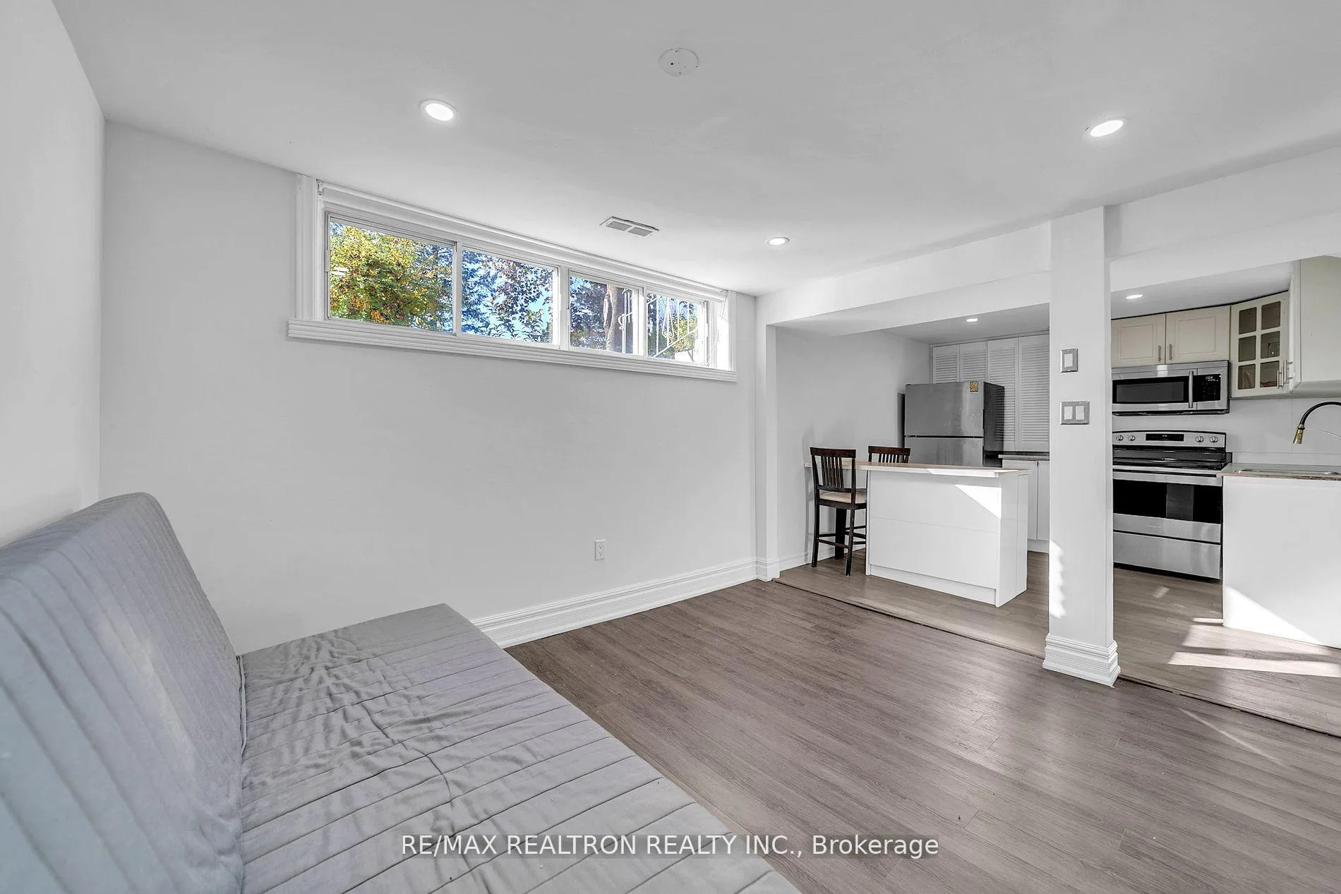 Photo 28 of 4 Boulding Drive, Aurora, Aurora Heights — HOMEH