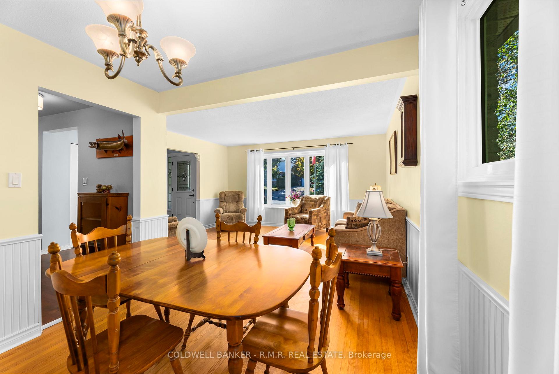Photo 13 of 93 Cedar Street N, Uxbridge — HOMEH