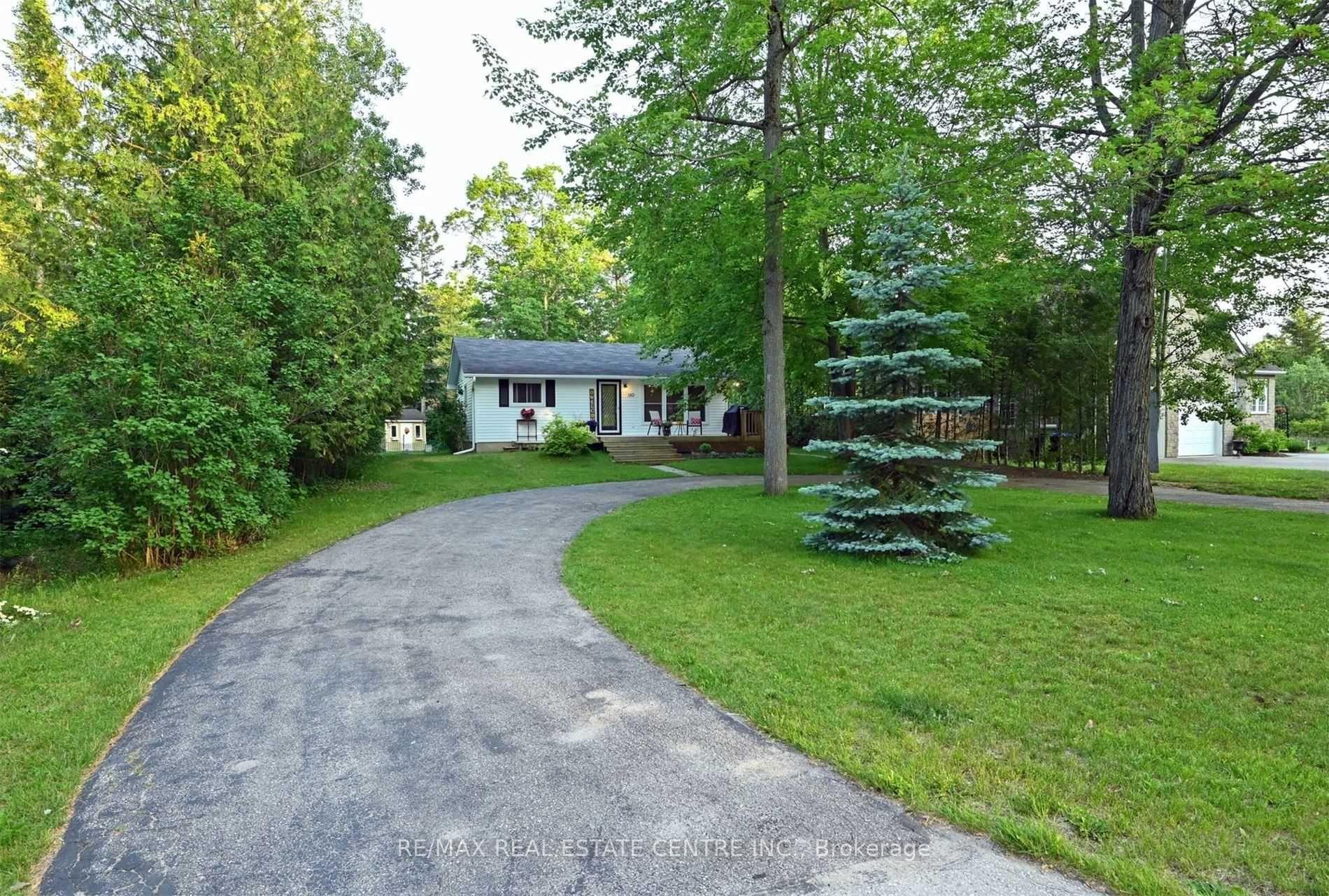 Photo 4 of 143 Allenwood Drive, Wasaga Beach — HOMEH
