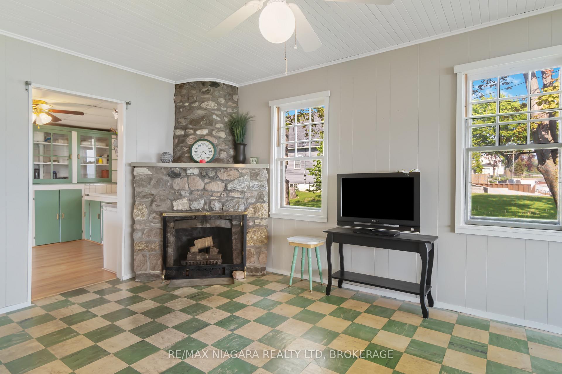 Photo 13 of 10953 Lakeshore Road, Wainfleet, Lakeshore — HOMEH