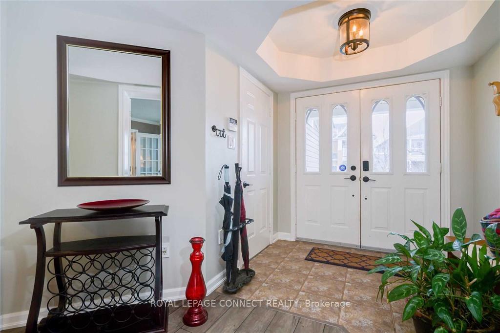Photo 16 of 63 Warwick Avenue, Ajax, South East — HOMEH