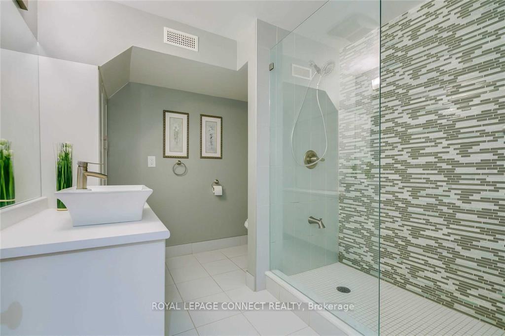 Photo 30 of 63 Warwick Avenue, Ajax, South East — HOMEH