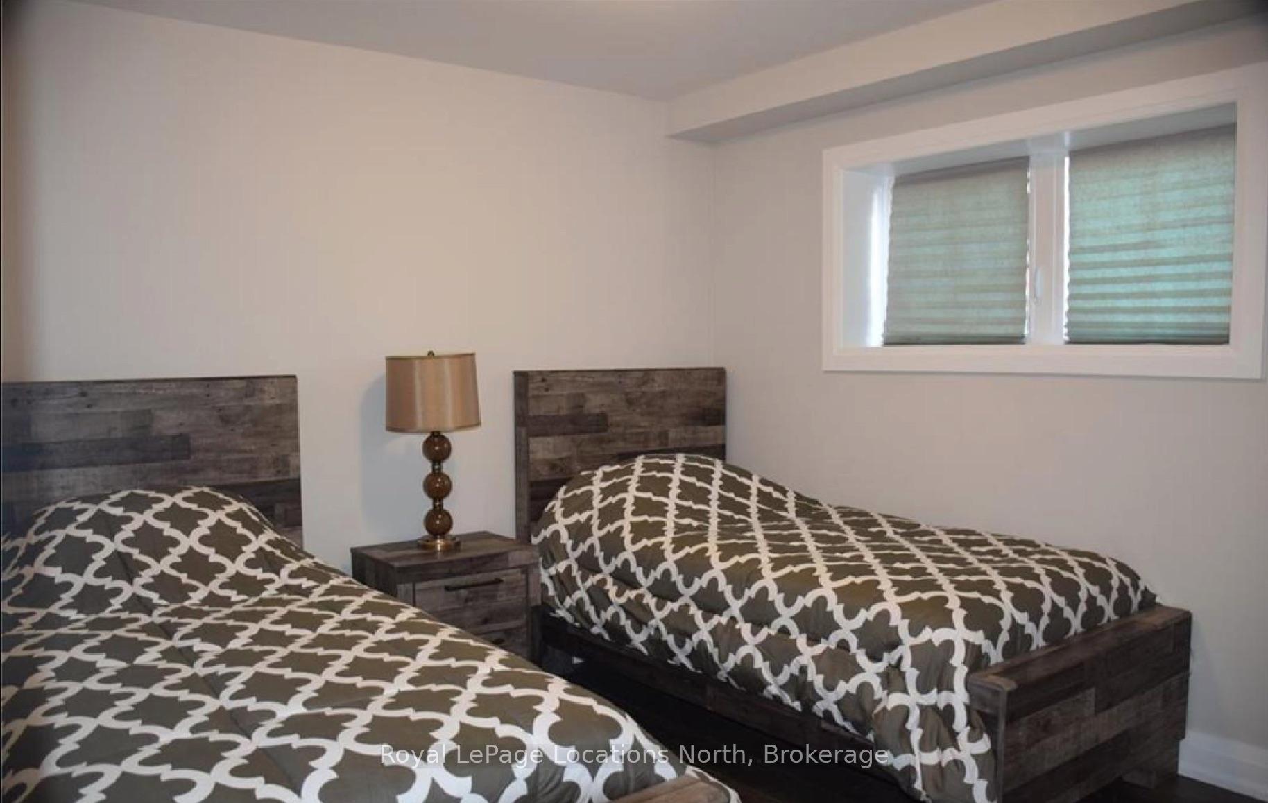 Photo 6 of 105 White Oak Crescent, Blue Mountains — HOMEH