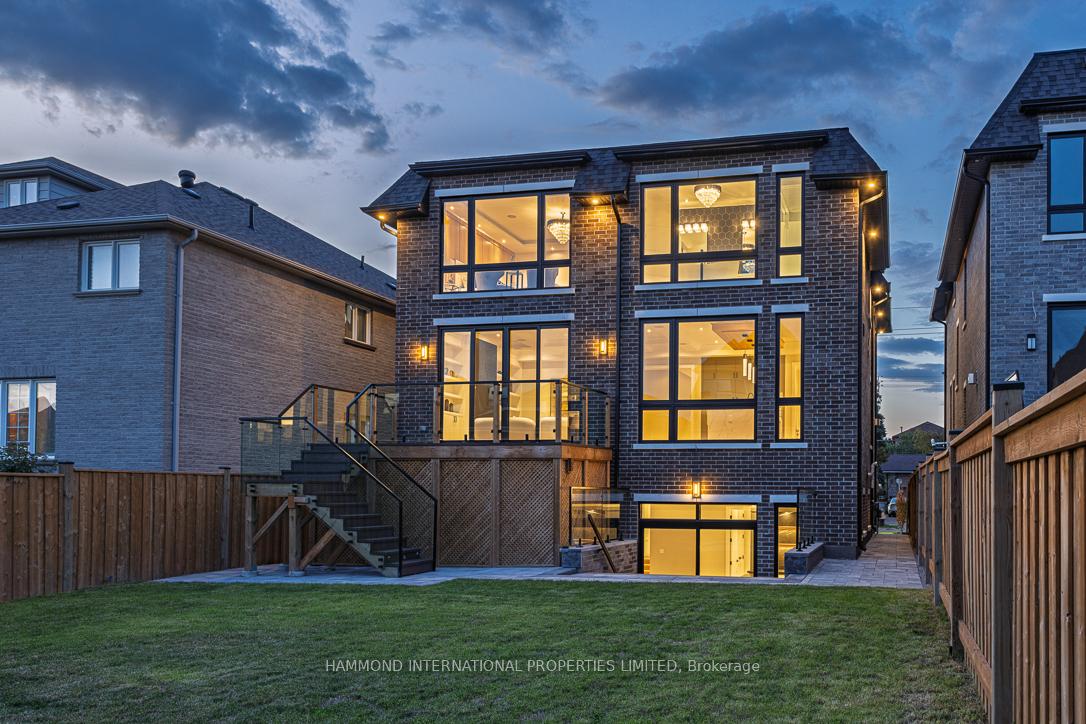 Photo 6 of 117 Crestwood Road, Vaughan, Crestwood-Springfarm-Yorkhill — HOMEH