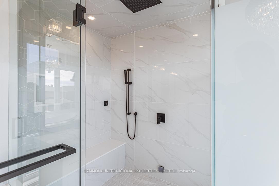 Photo 37 of 117 Crestwood Road, Vaughan, Crestwood-Springfarm-Yorkhill — HOMEH