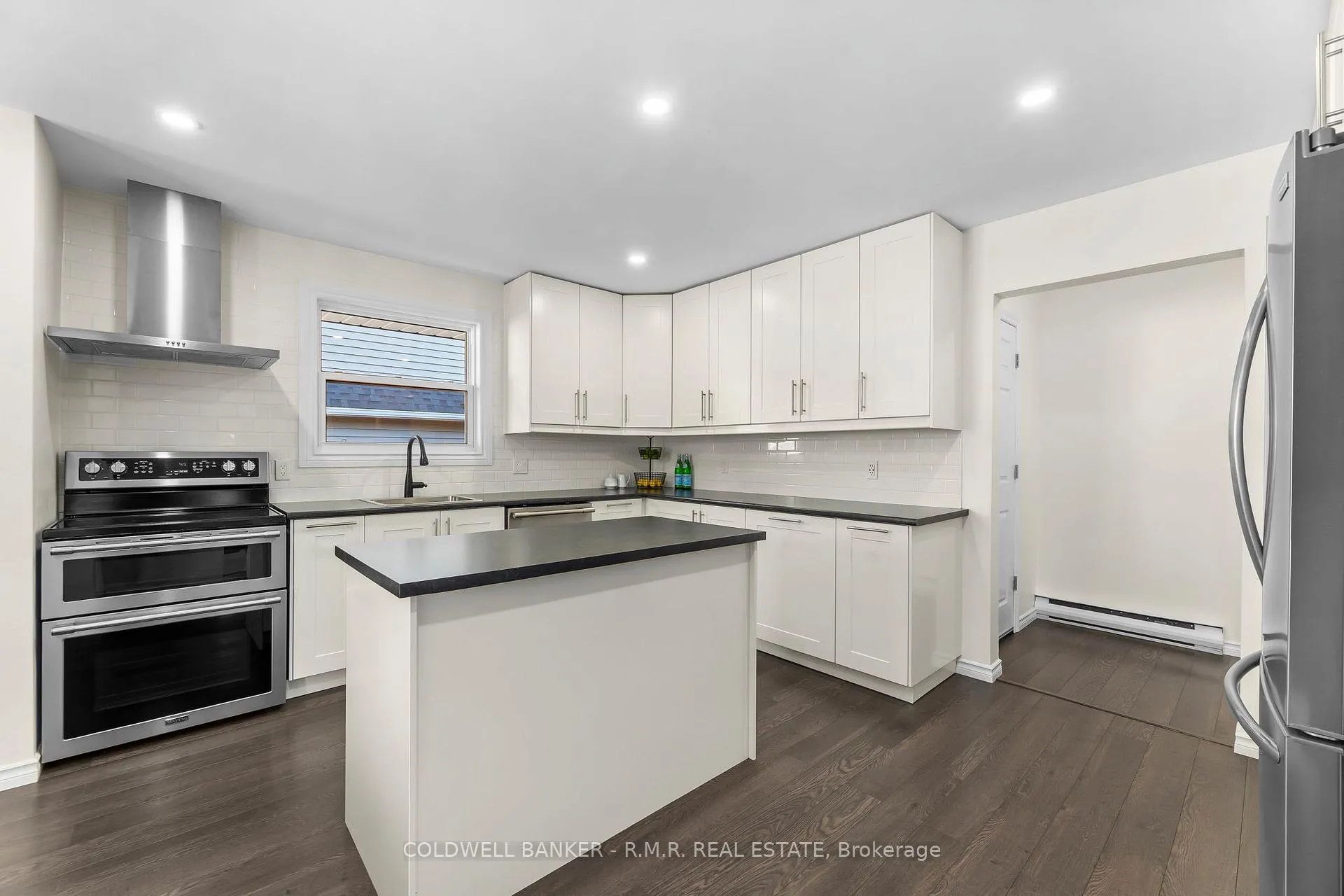 Photo 6 of 42 Marietta Street, Uxbridge — HOMEH