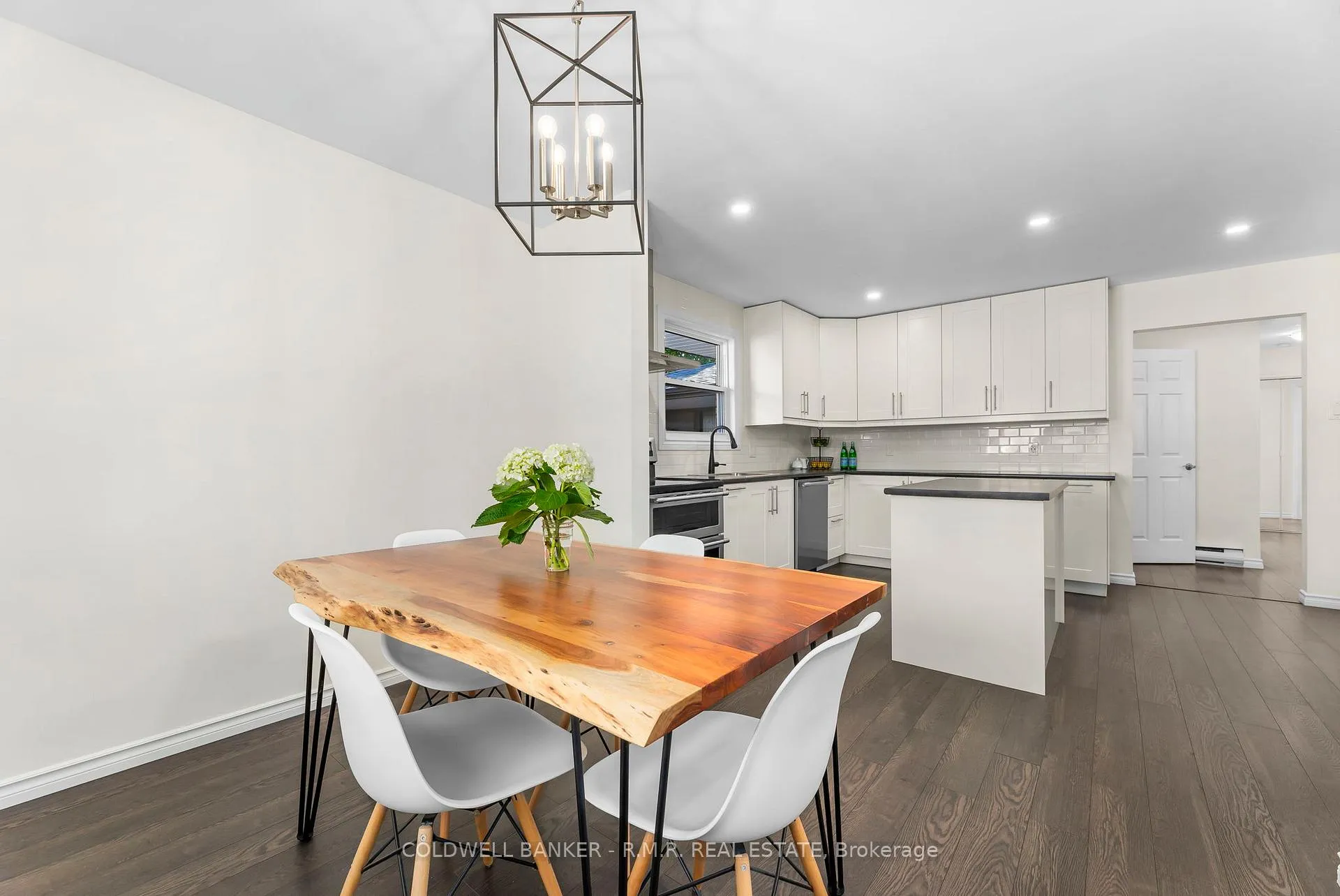 Photo 10 of 42 Marietta Street, Uxbridge — HOMEH