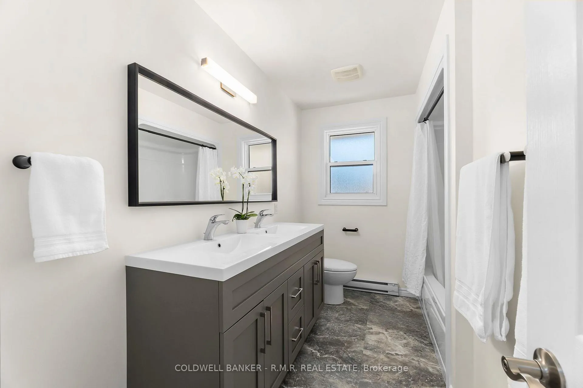 Photo 15 of 42 Marietta Street, Uxbridge — HOMEH