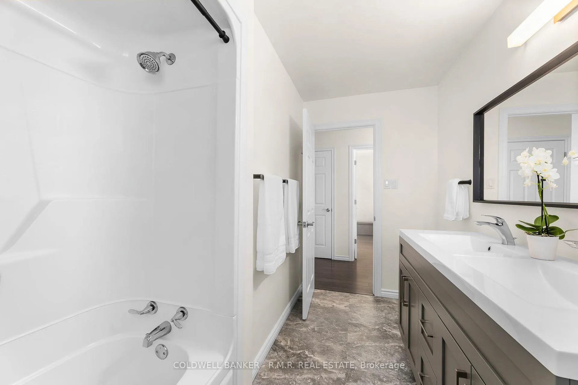 Photo 16 of 42 Marietta Street, Uxbridge — HOMEH