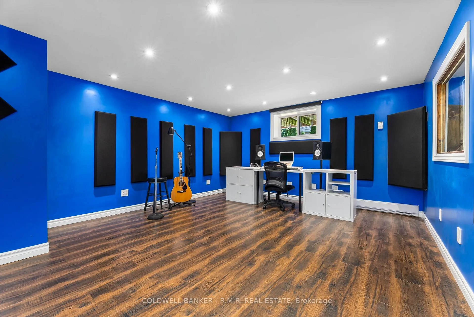 Photo 23 of 42 Marietta Street, Uxbridge — HOMEH