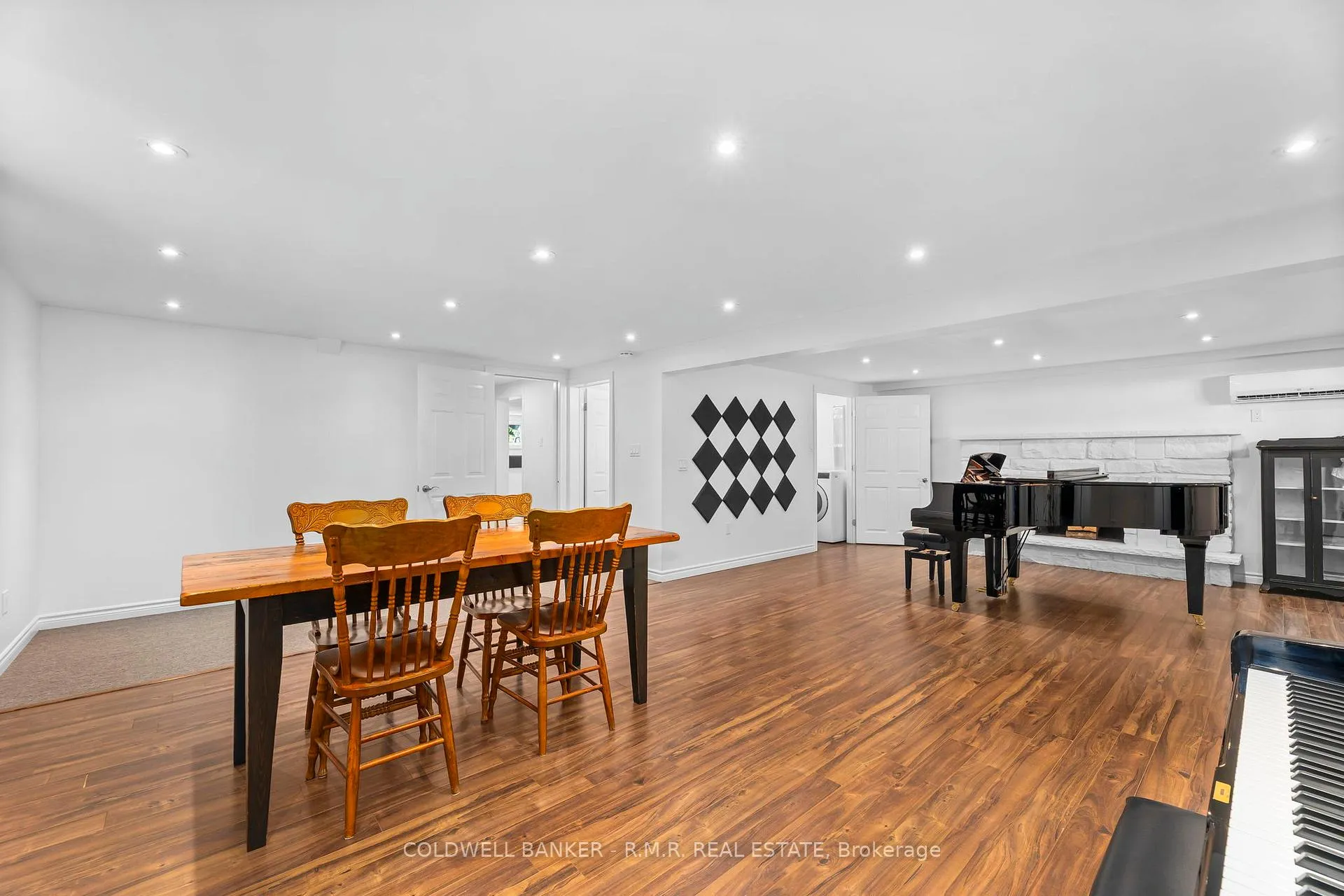 Photo 30 of 42 Marietta Street, Uxbridge — HOMEH