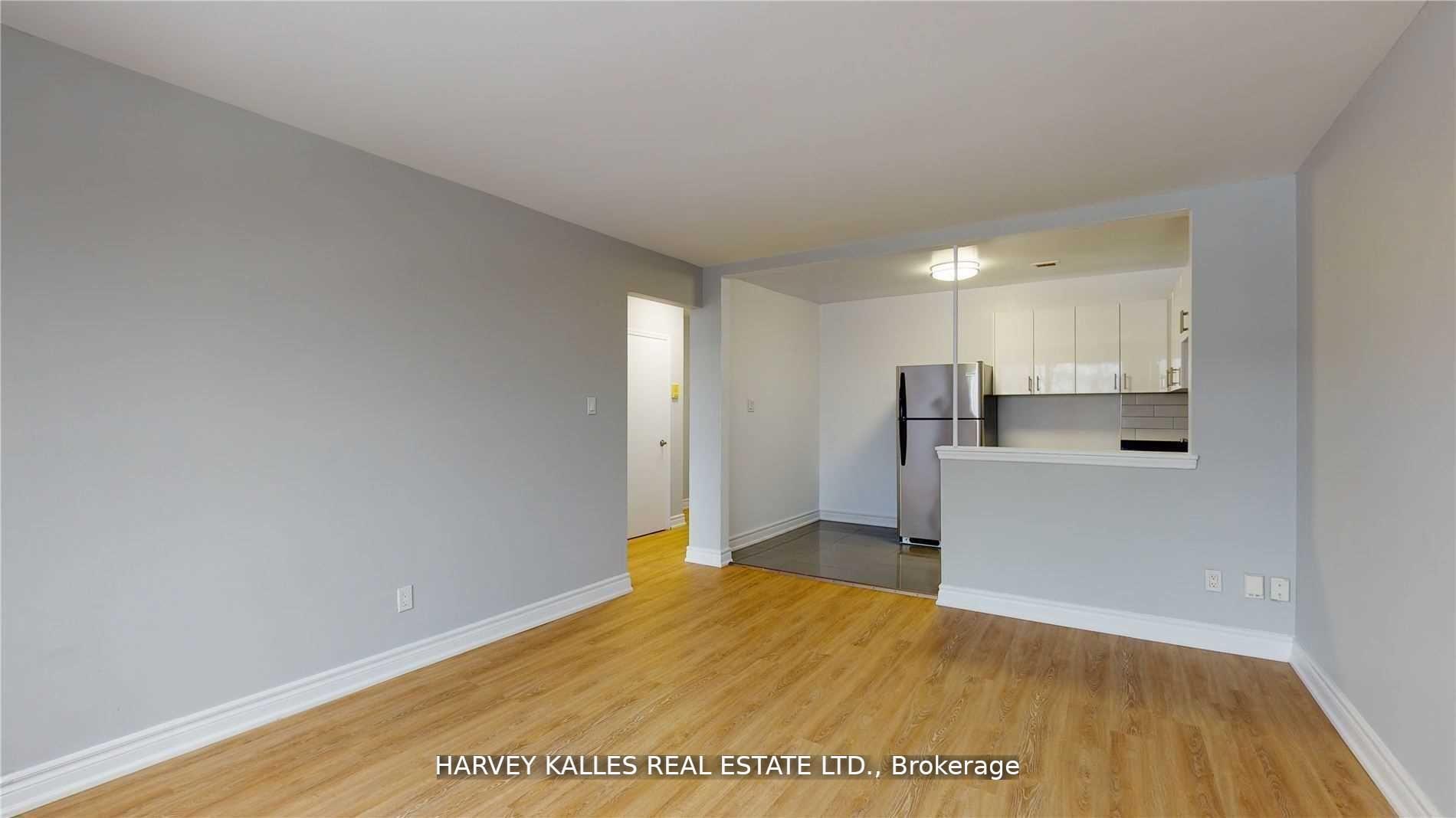Photo 3 of Unit 111, 31 Clearview Heights, Toronto, Keelesdale-Eglinton West — HOMEH