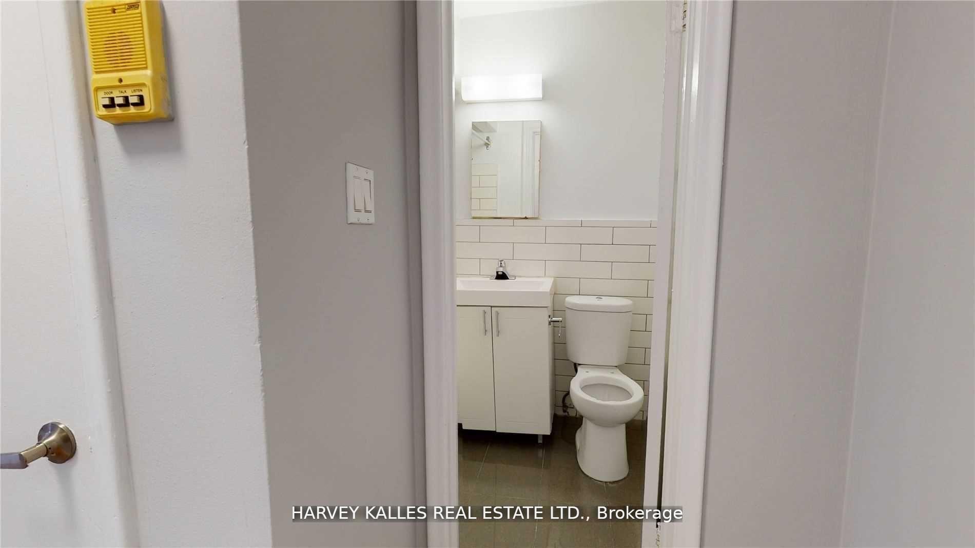 Photo 11 of Unit 111, 31 Clearview Heights, Toronto, Keelesdale-Eglinton West — HOMEH