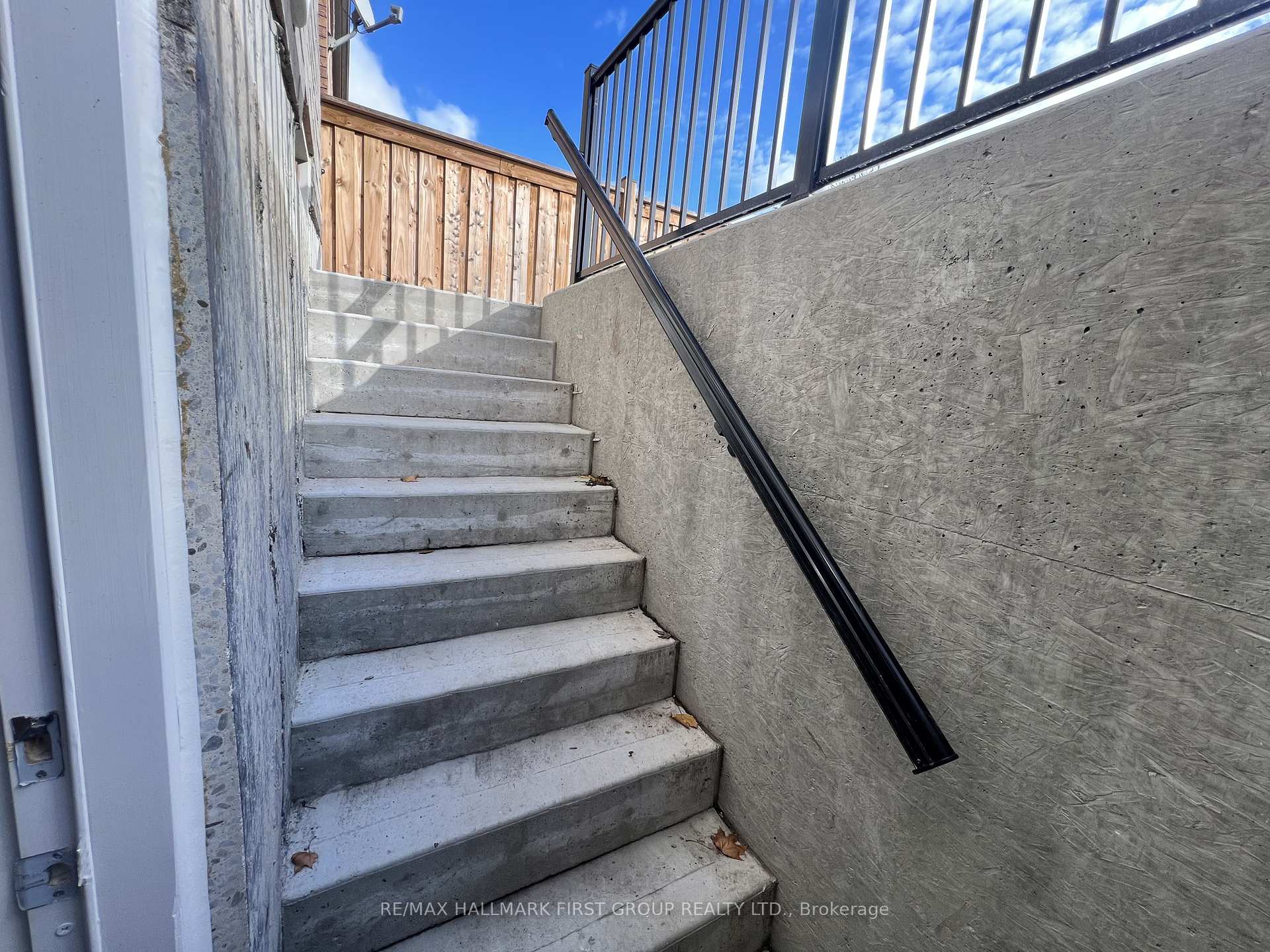 Photo 2 of 5 Fenn Street, Ajax, Northwest Ajax — HOMEH