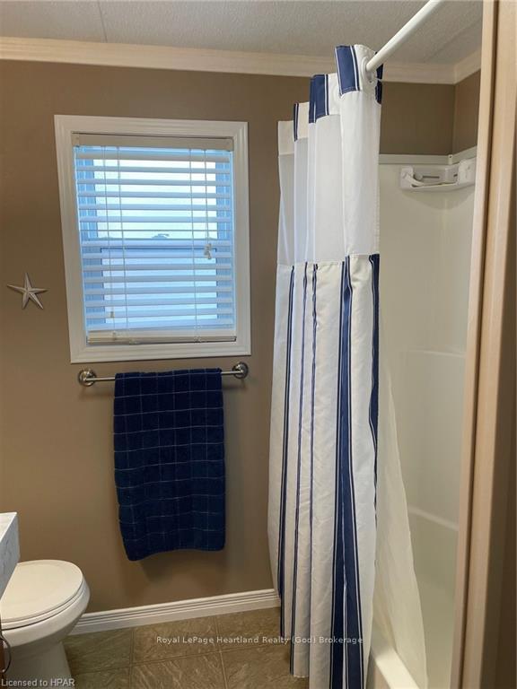 Photo 14 of 77307 (29 ROWAN RD) Bluewater Hwy 21, Bluewater, Bayfield — HOMEH