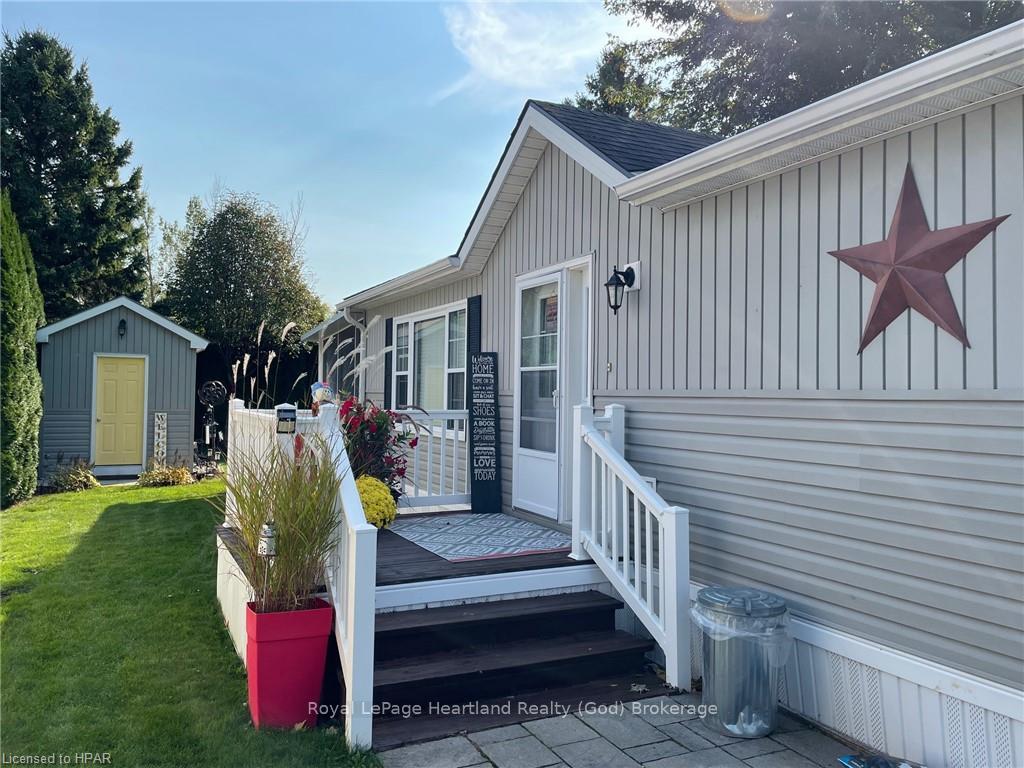 Photo 23 of 77307 (29 ROWAN RD) Bluewater Hwy 21, Bluewater, Bayfield — HOMEH