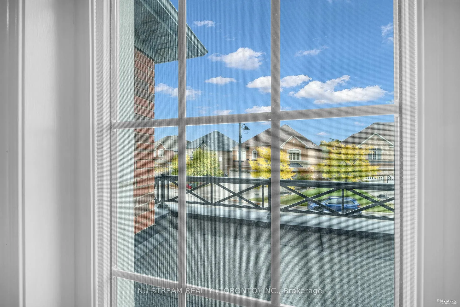 Photo 33 of 237 Upper Post Road, Vaughan, Patterson — HOMEH