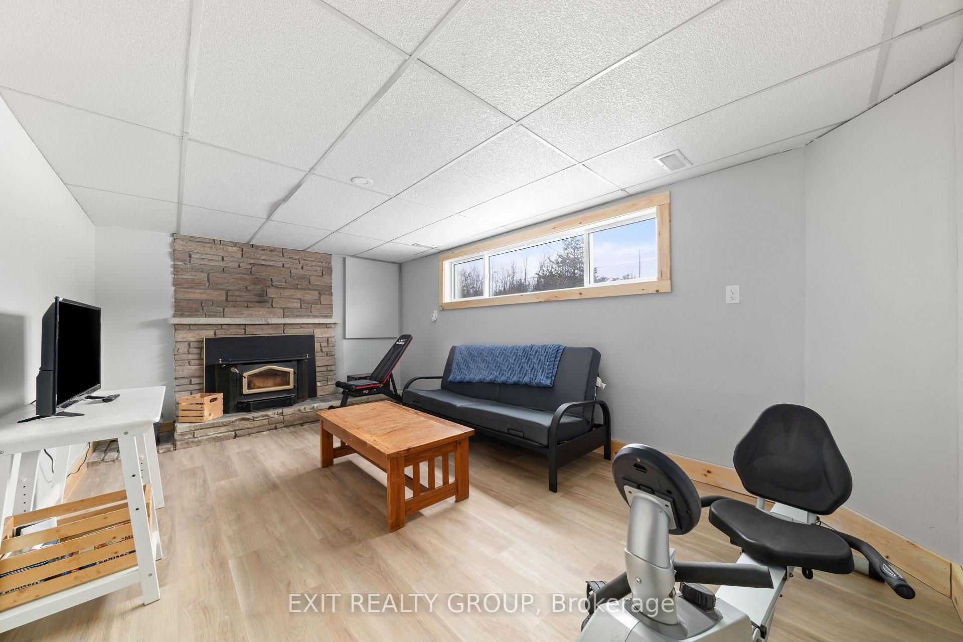 Photo 34 of 1032 Melrose Road, Tyendinaga, Tyendinaga Township — HOMEH