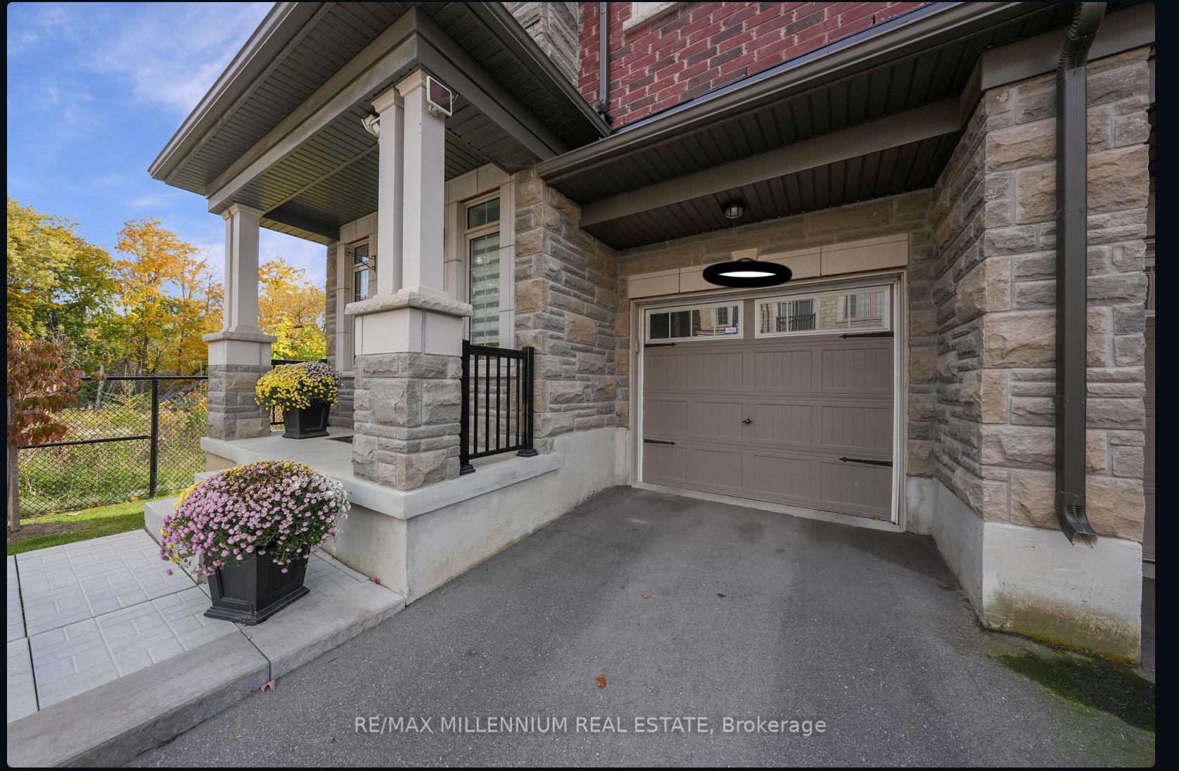 Photo 4 of 1 Ingleside Street, Vaughan, East Woodbridge — HOMEH