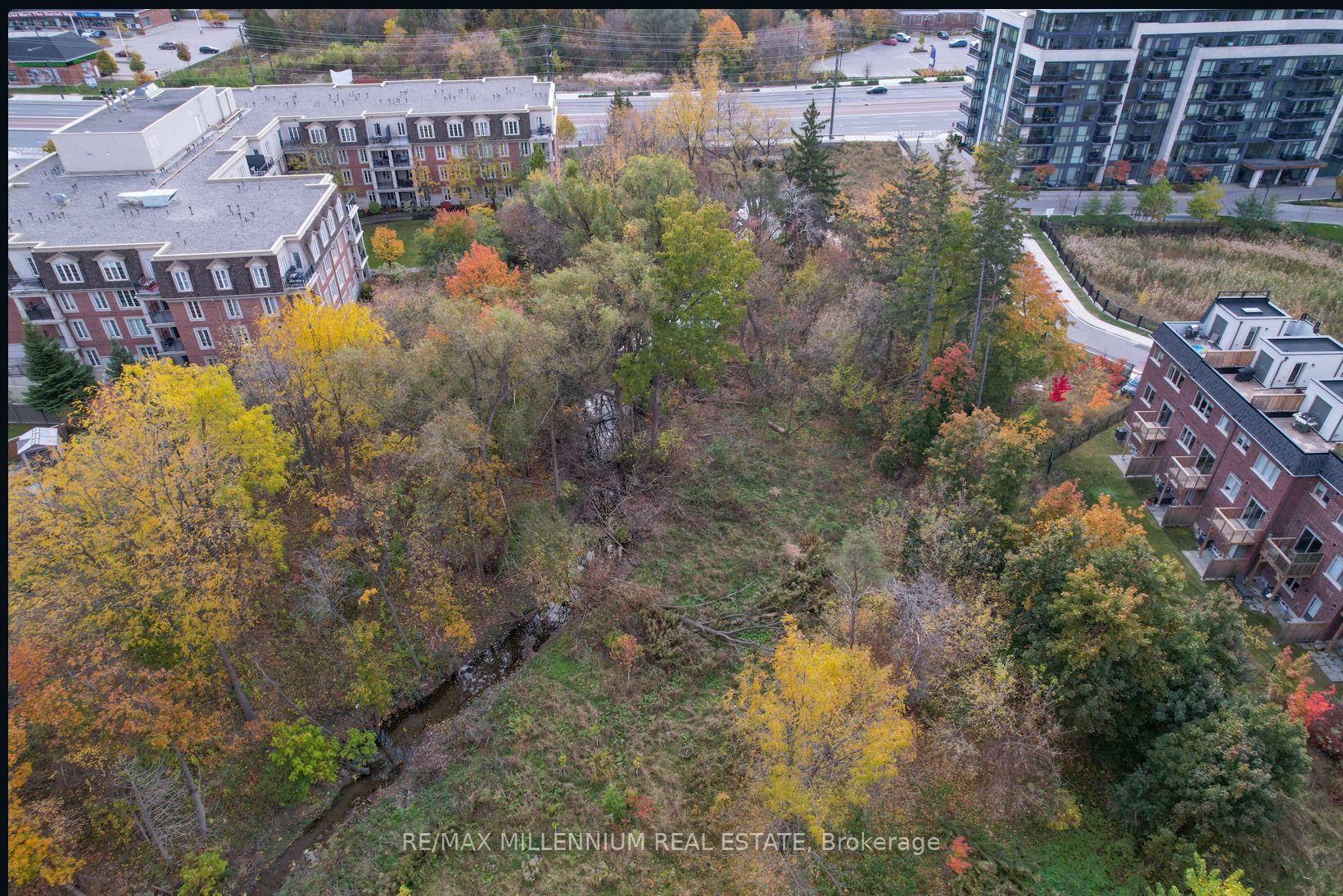 Photo 5 of 1 Ingleside Street, Vaughan, East Woodbridge — HOMEH