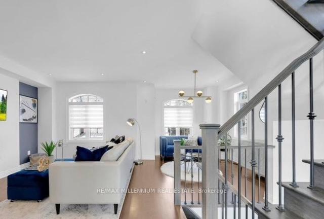 Photo 17 of 1 Ingleside Street, Vaughan, East Woodbridge — HOMEH