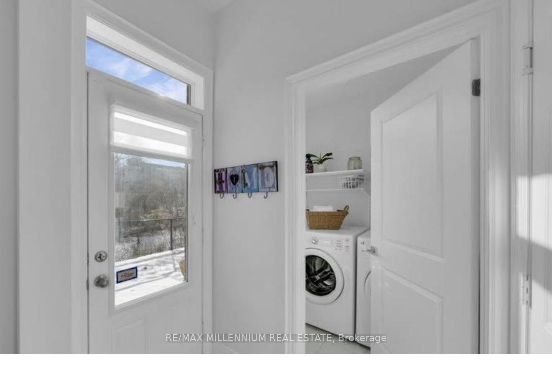Photo 18 of 1 Ingleside Street, Vaughan, East Woodbridge — HOMEH