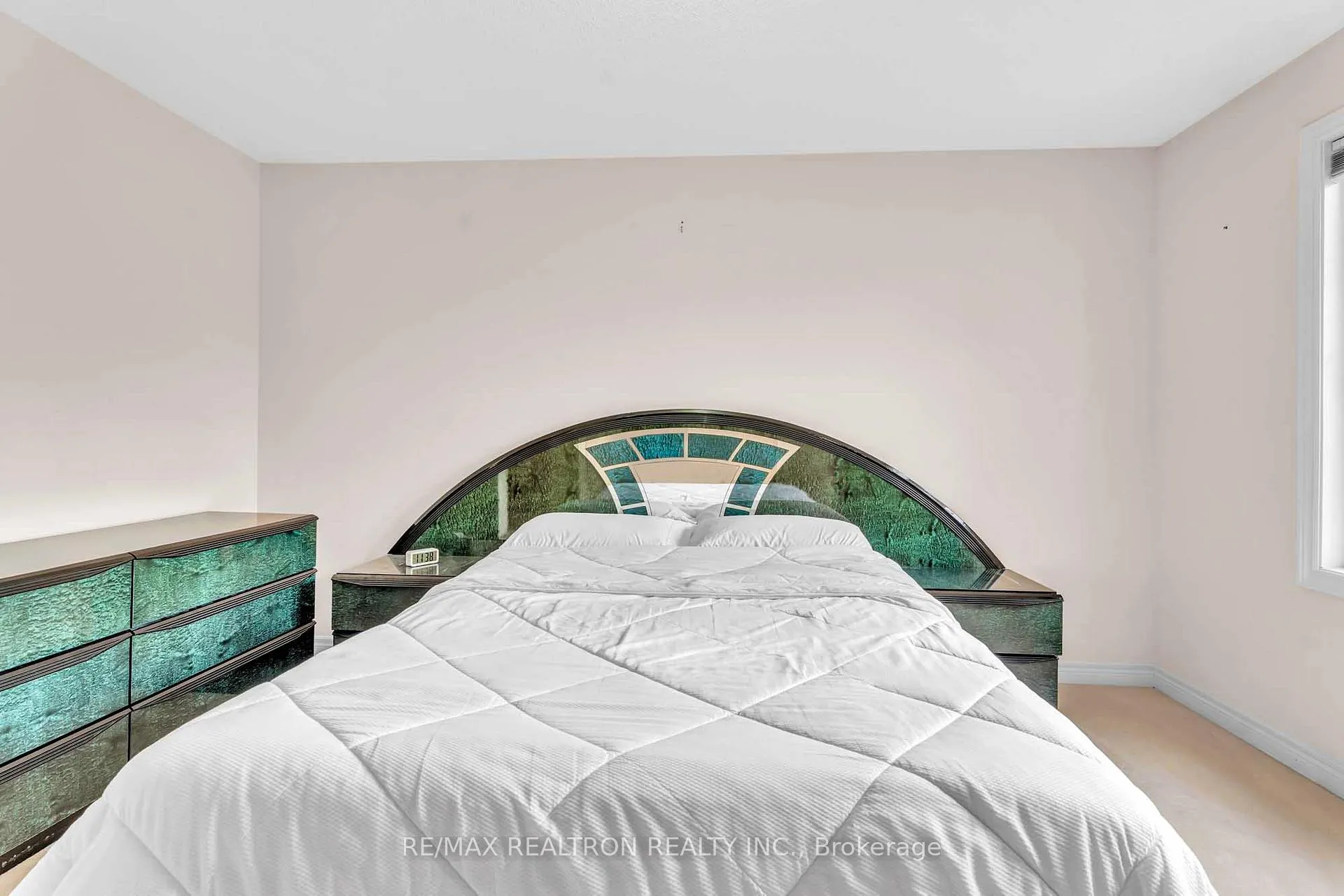 Photo 12 of 50 Saint Victor Drive, Vaughan, Vellore Village — HOMEH