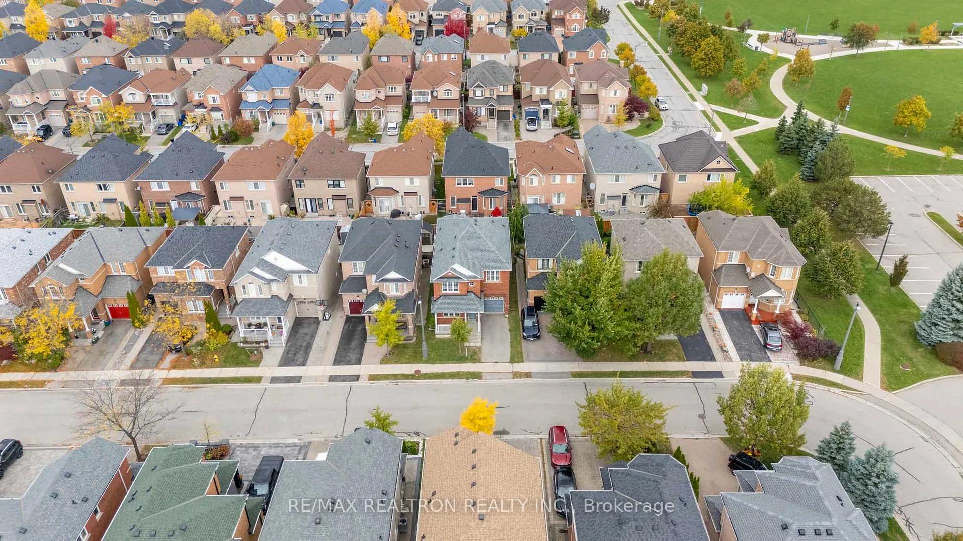 Photo 16 of 50 Saint Victor Drive, Vaughan, Vellore Village — HOMEH