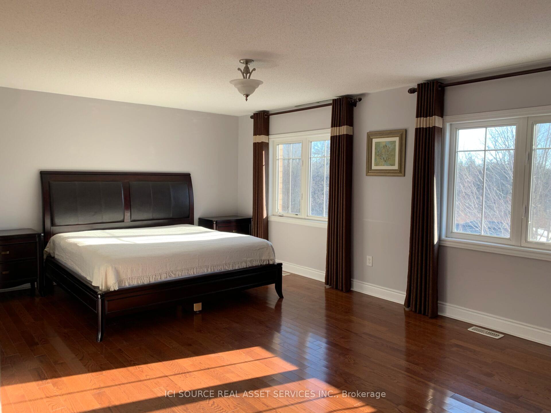 Photo 2 of 228 Vanda Drive, Vaughan, Patterson — HOMEH