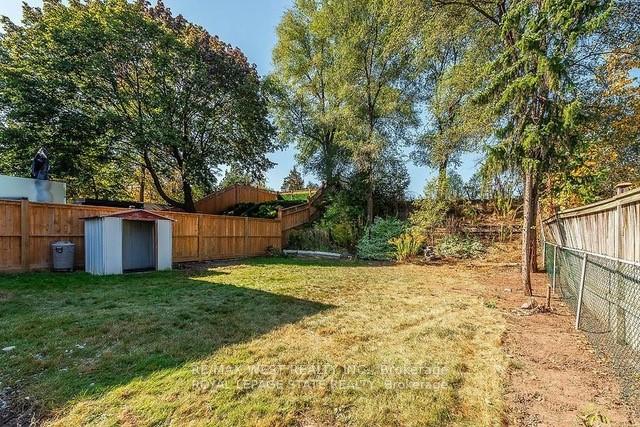 Photo 9 of 22 Woodgate Drive, Toronto, Rockcliffe-Smythe — HOMEH
