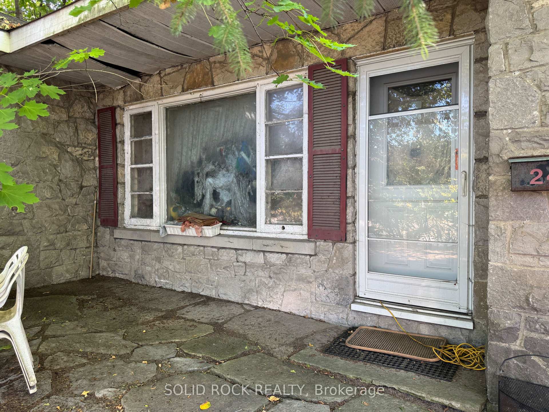 Photo 2 of 244 Smyth Road, Ottawa, Alta Vista/Faircrest Heights — HOMEH