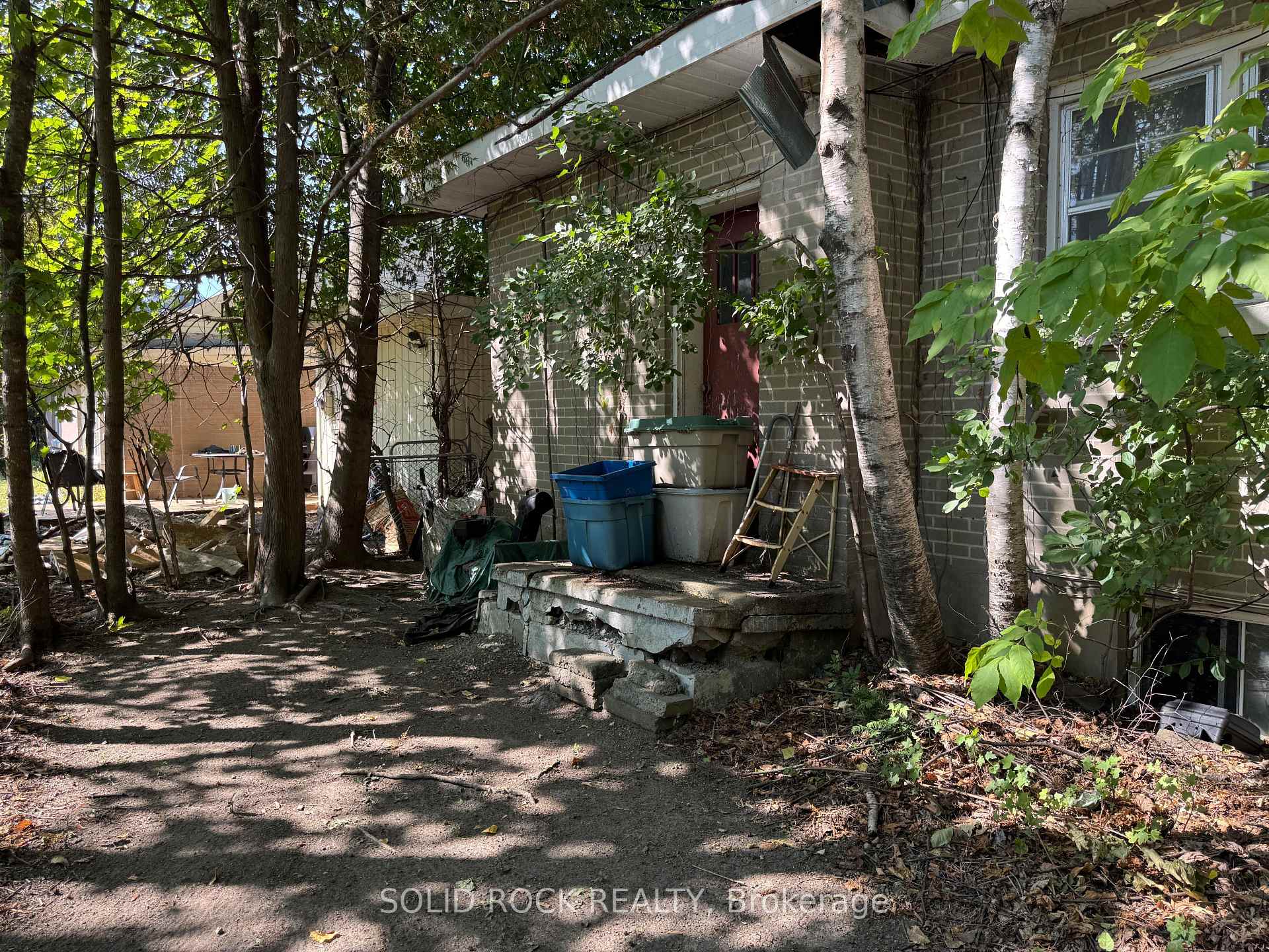 Photo 9 of 244 Smyth Road, Ottawa, Alta Vista/Faircrest Heights — HOMEH