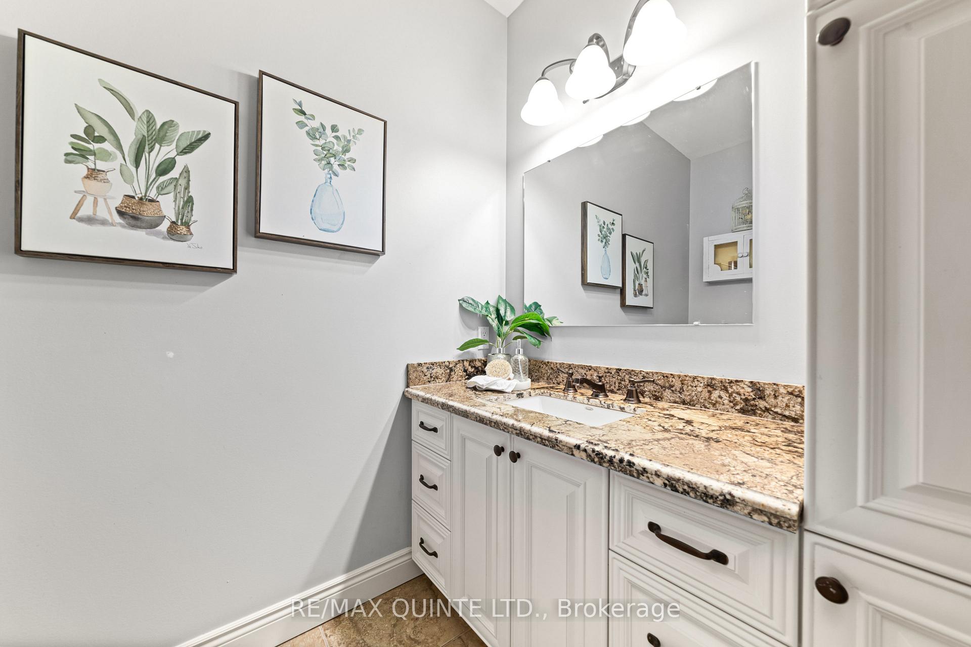 Photo 13 of 747 McFarlane Road, Tyendinaga, Tyendinaga Township — HOMEH