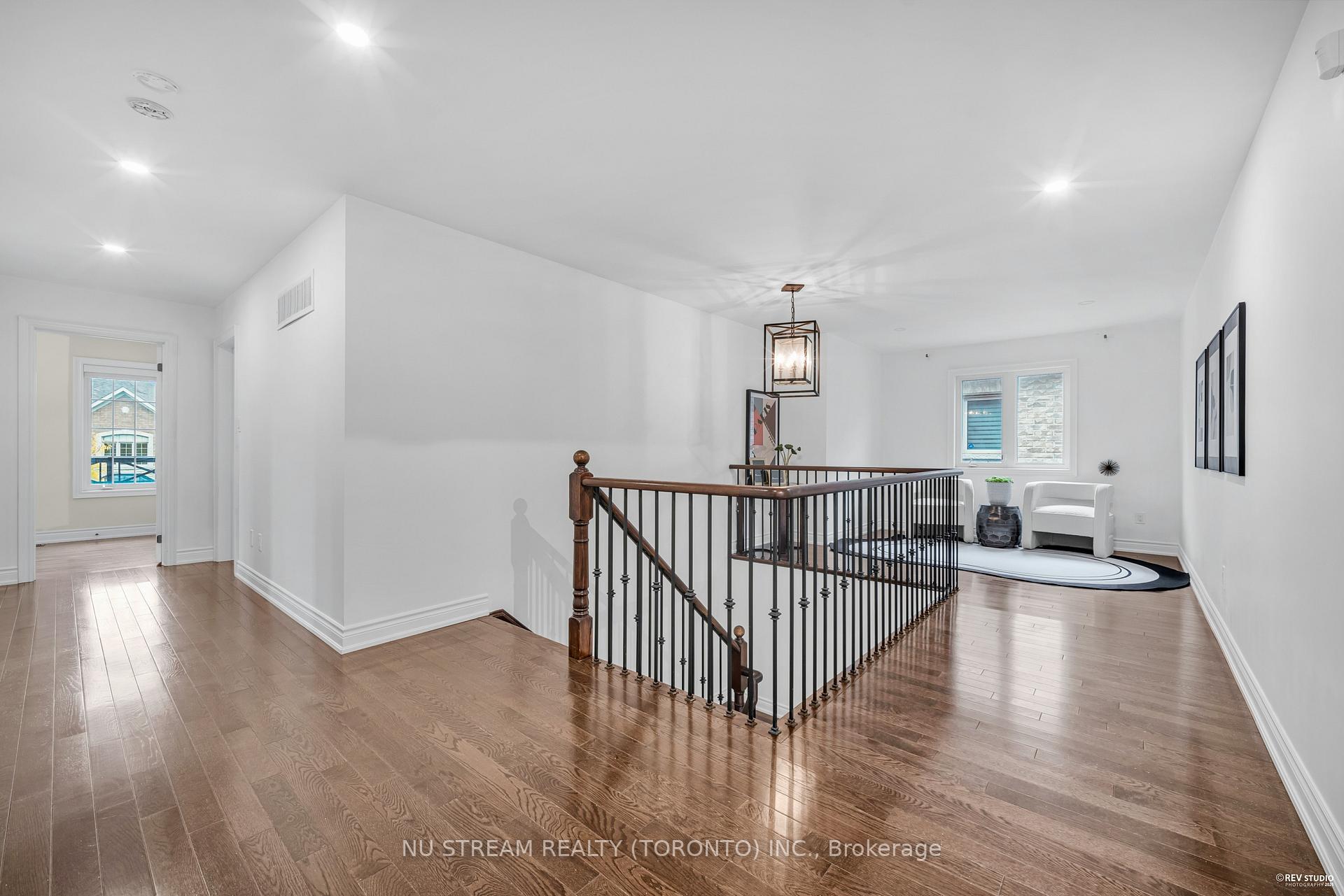 Photo 28 of 237 Upper Post Road, Vaughan, Patterson — HOMEH