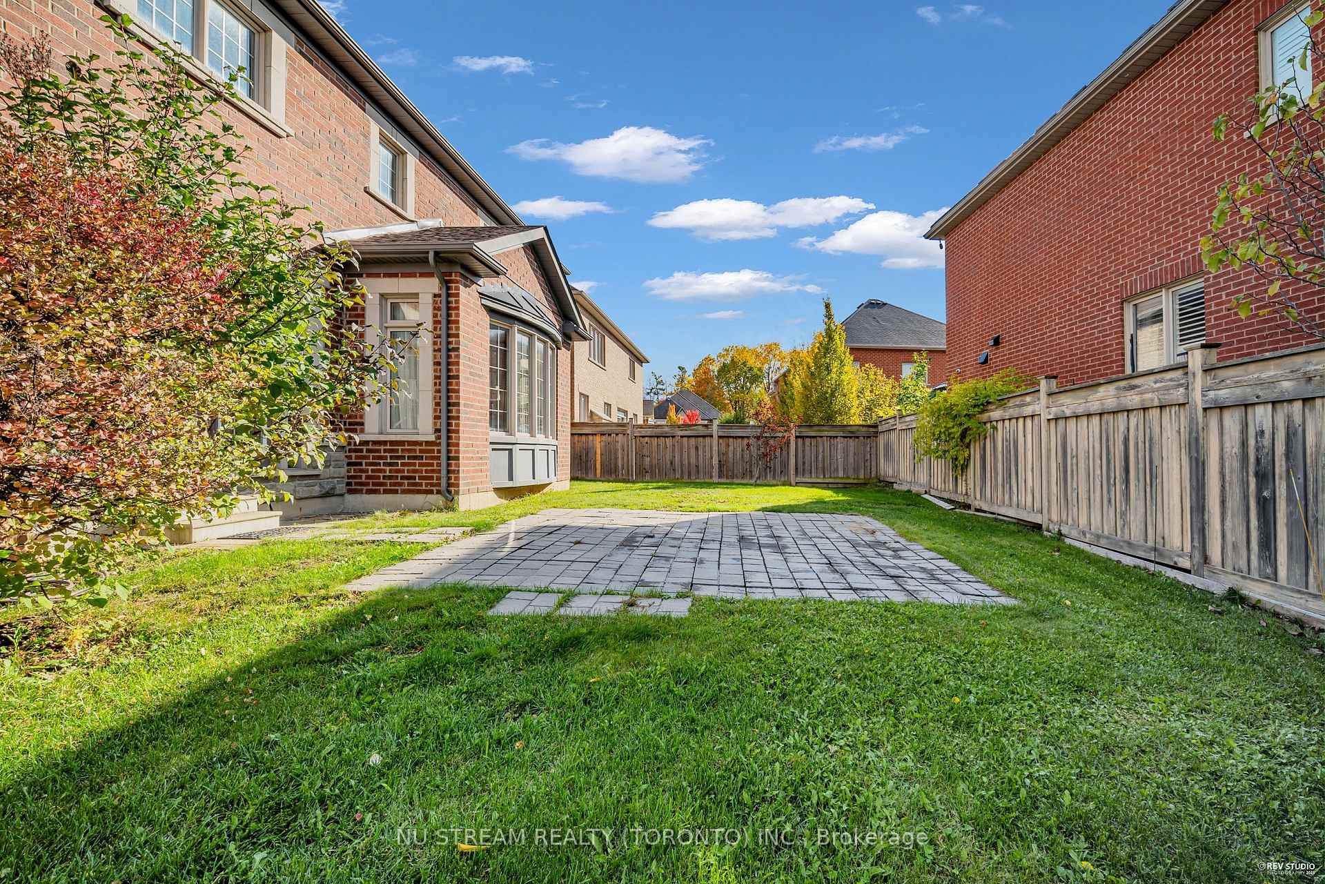 Photo 38 of 237 Upper Post Road, Vaughan, Patterson — HOMEH