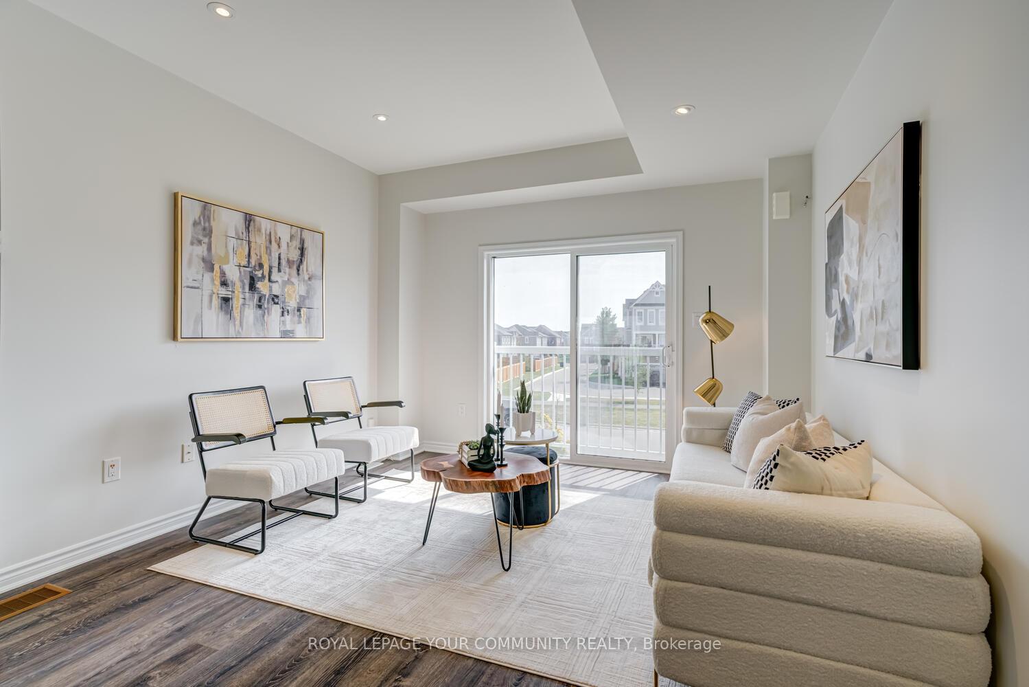 Photo 23 of 25 Shelburne Avenue, Wasaga Beach — HOMEH