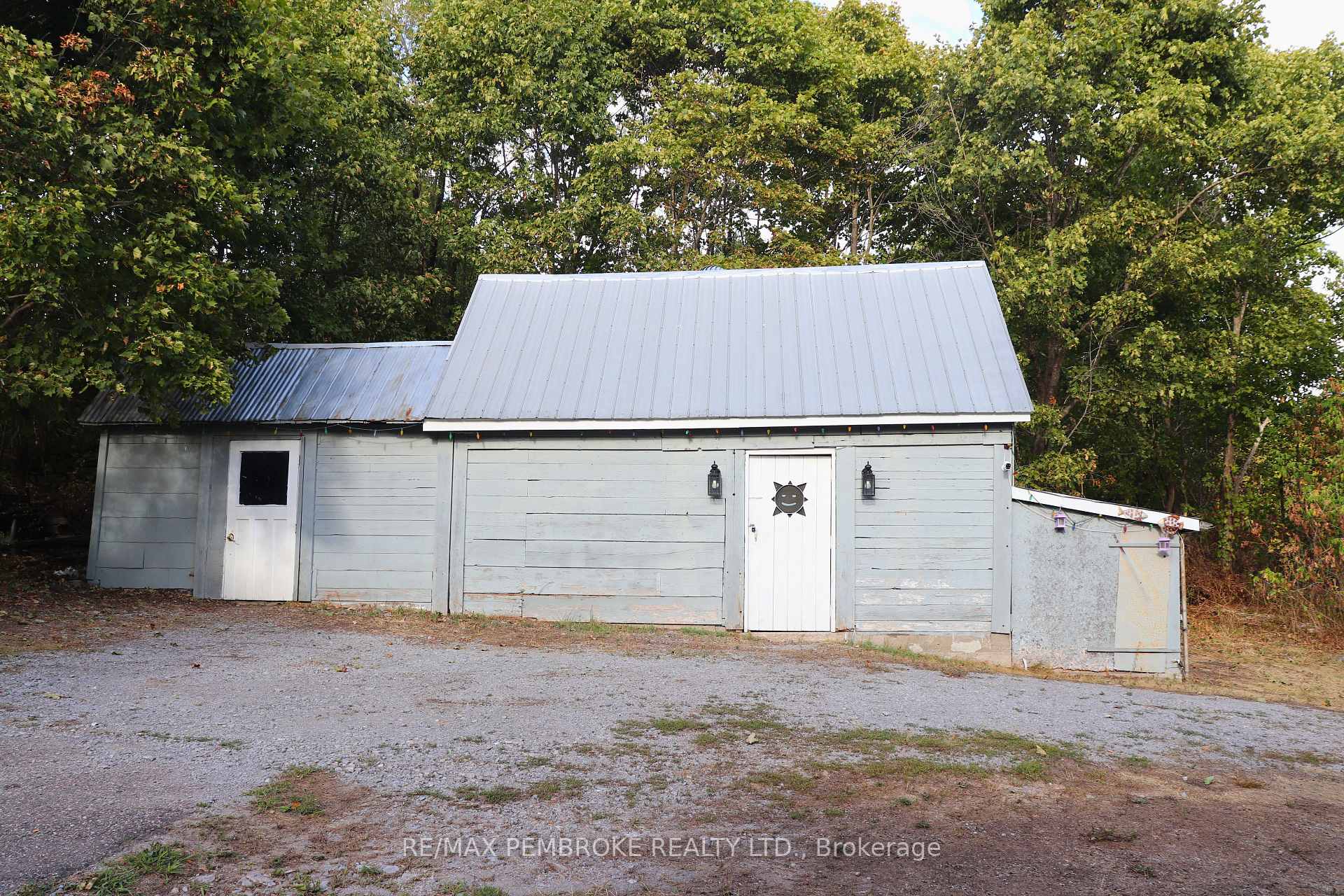 Photo 5 of 1796 Mill Street, Bonnechere Valley, Eganville/Bonnechere Twp — HOMEH