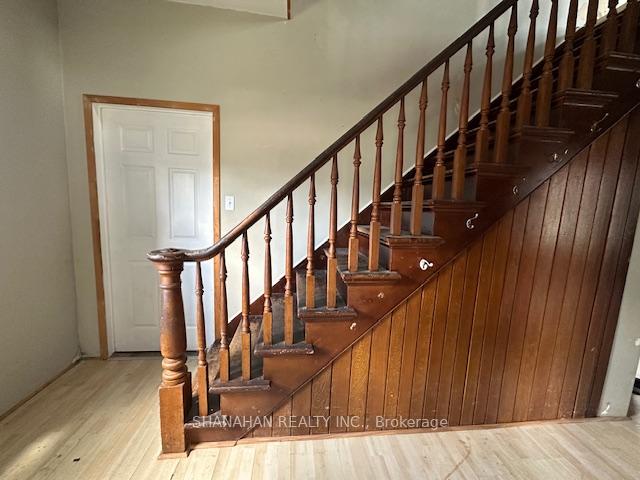 Photo 11 of 577 Erie Street, Warwick, Watford — HOMEH