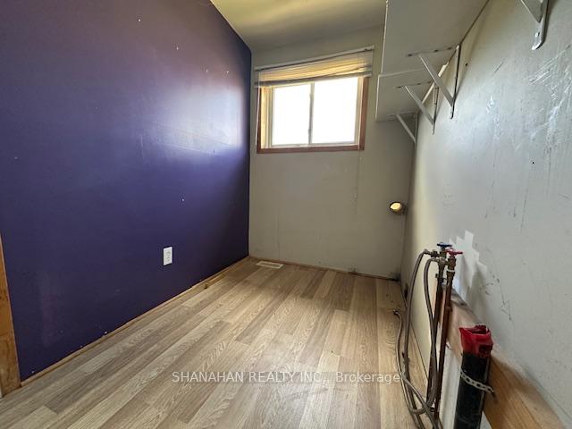 Photo 13 of 577 Erie Street, Warwick, Watford — HOMEH