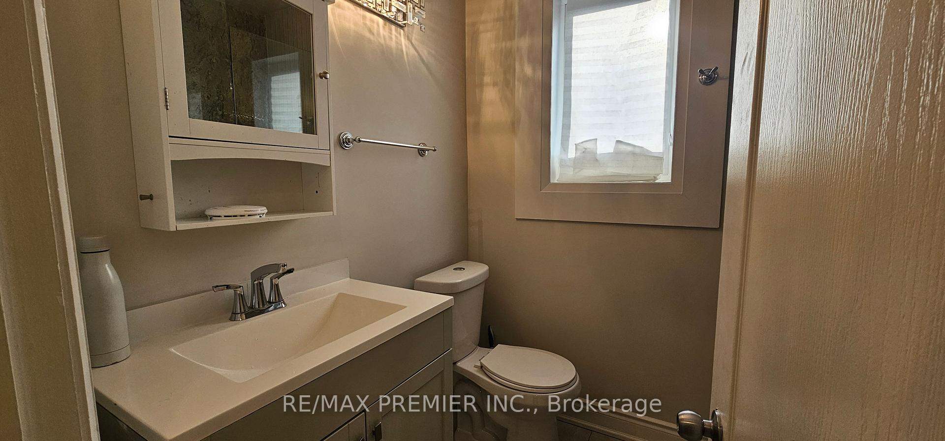 Photo 3 of 2028 Dufferin Street, Toronto, Caledonia-Fairbank — HOMEH